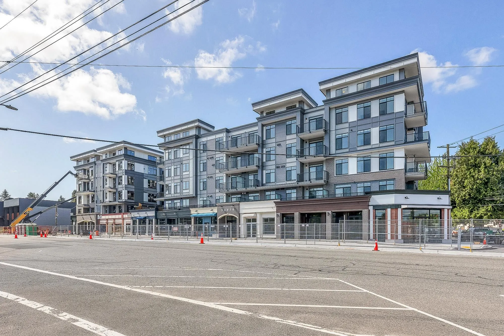 511 33816 South Fraser Way