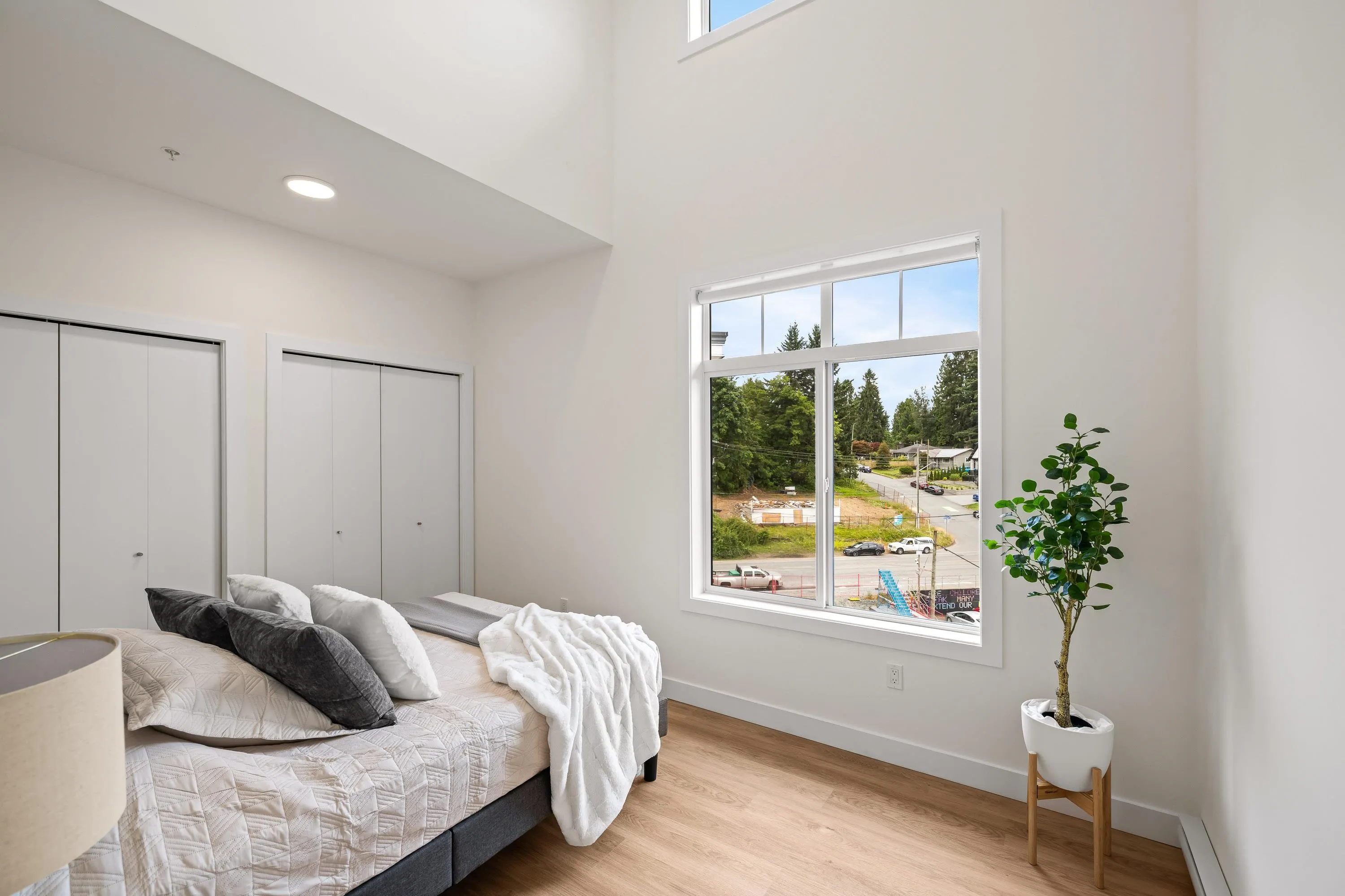 511 33816 South Fraser Way