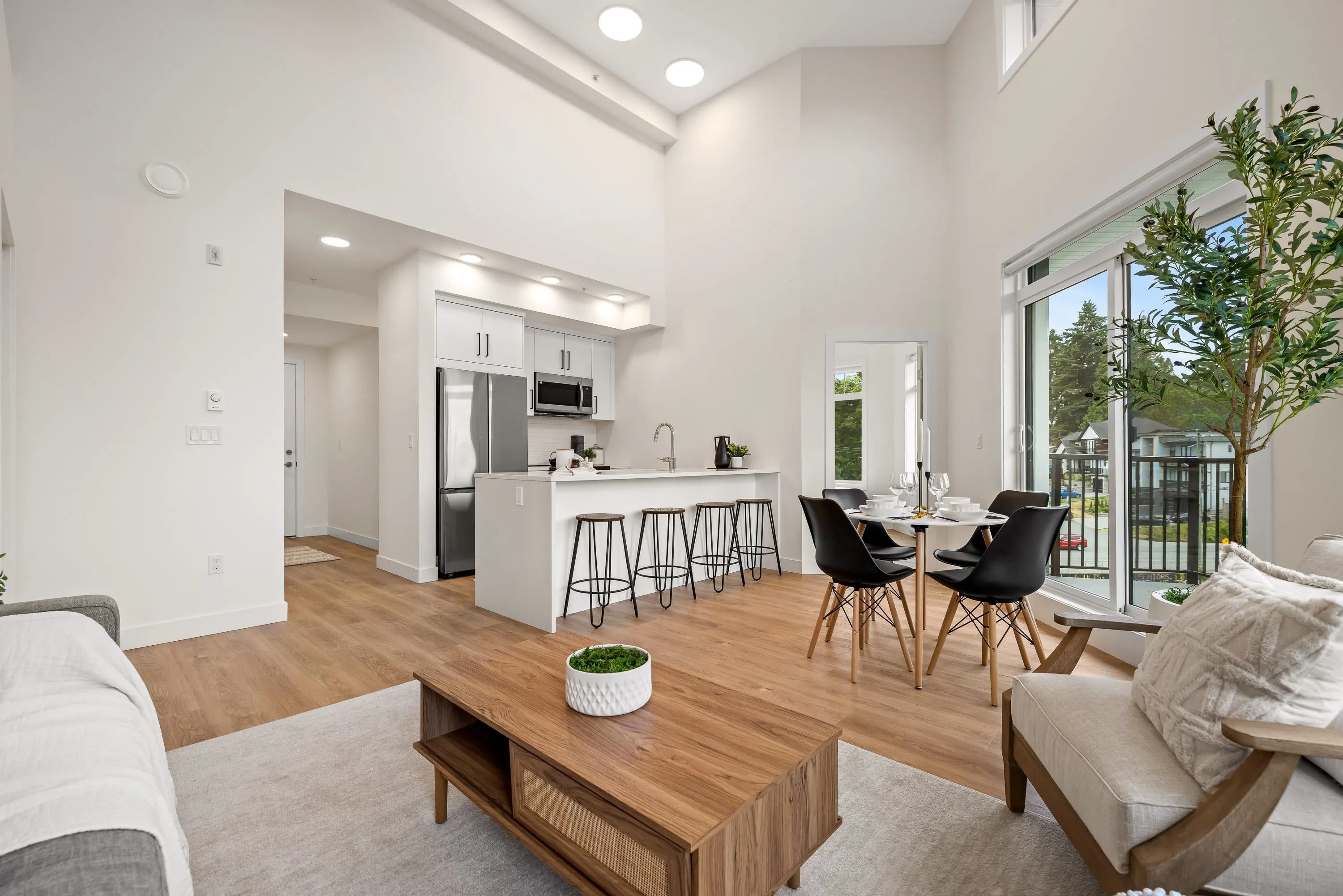 511 33816 South Fraser Way