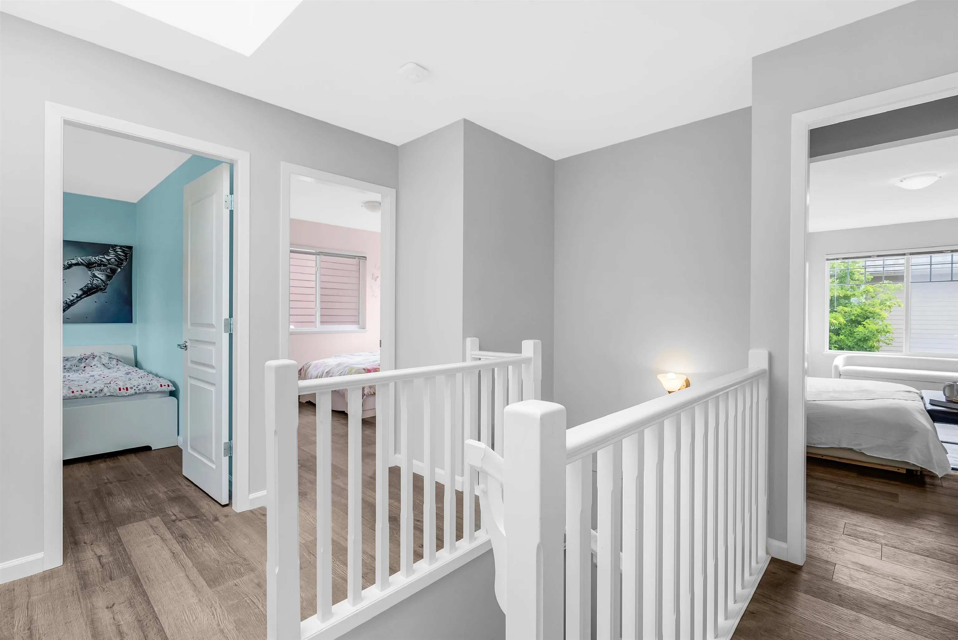 5 3363 Rosemary Heights Crescent