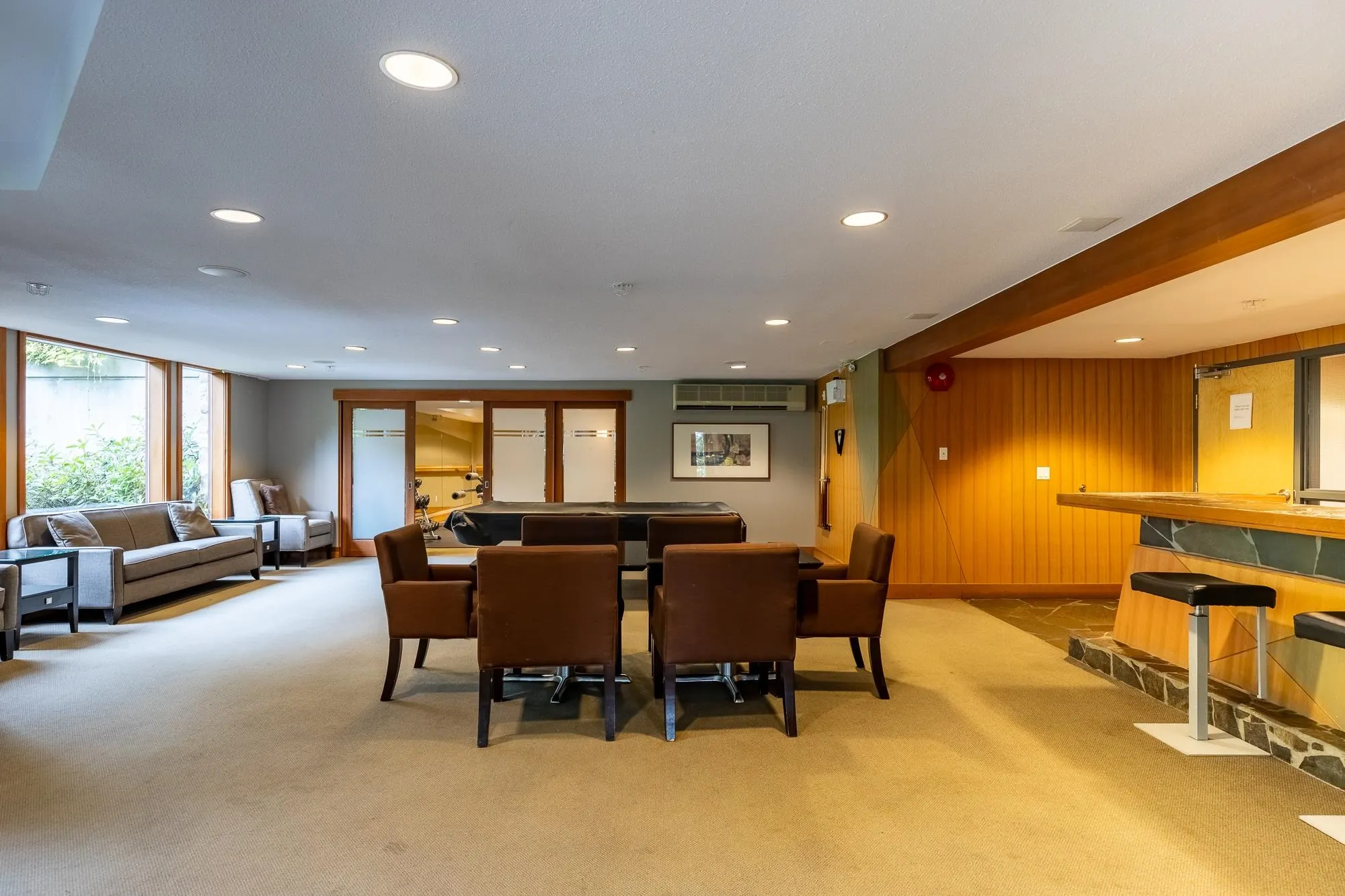 301 560 Raven Woods Drive