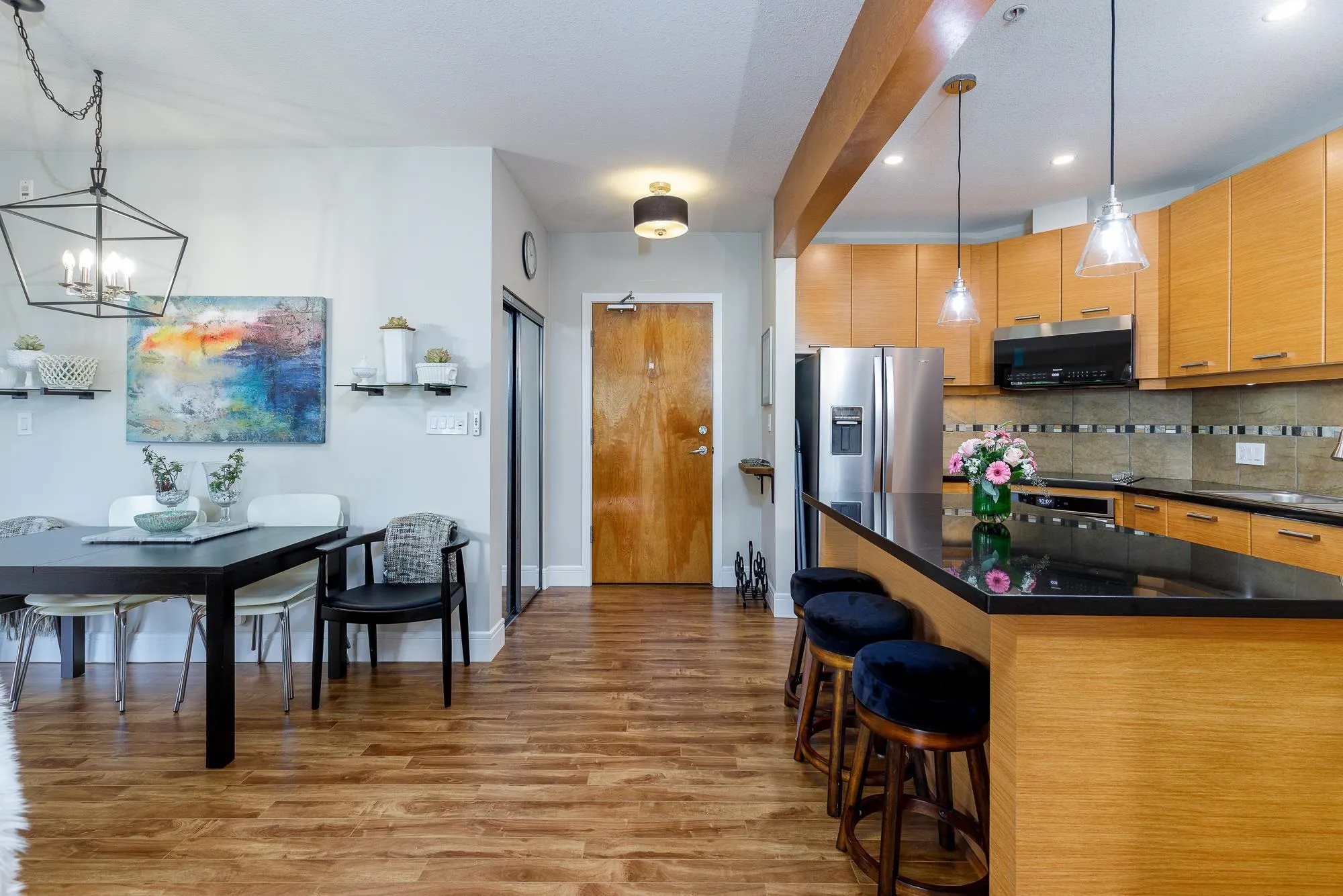 301 560 Raven Woods Drive