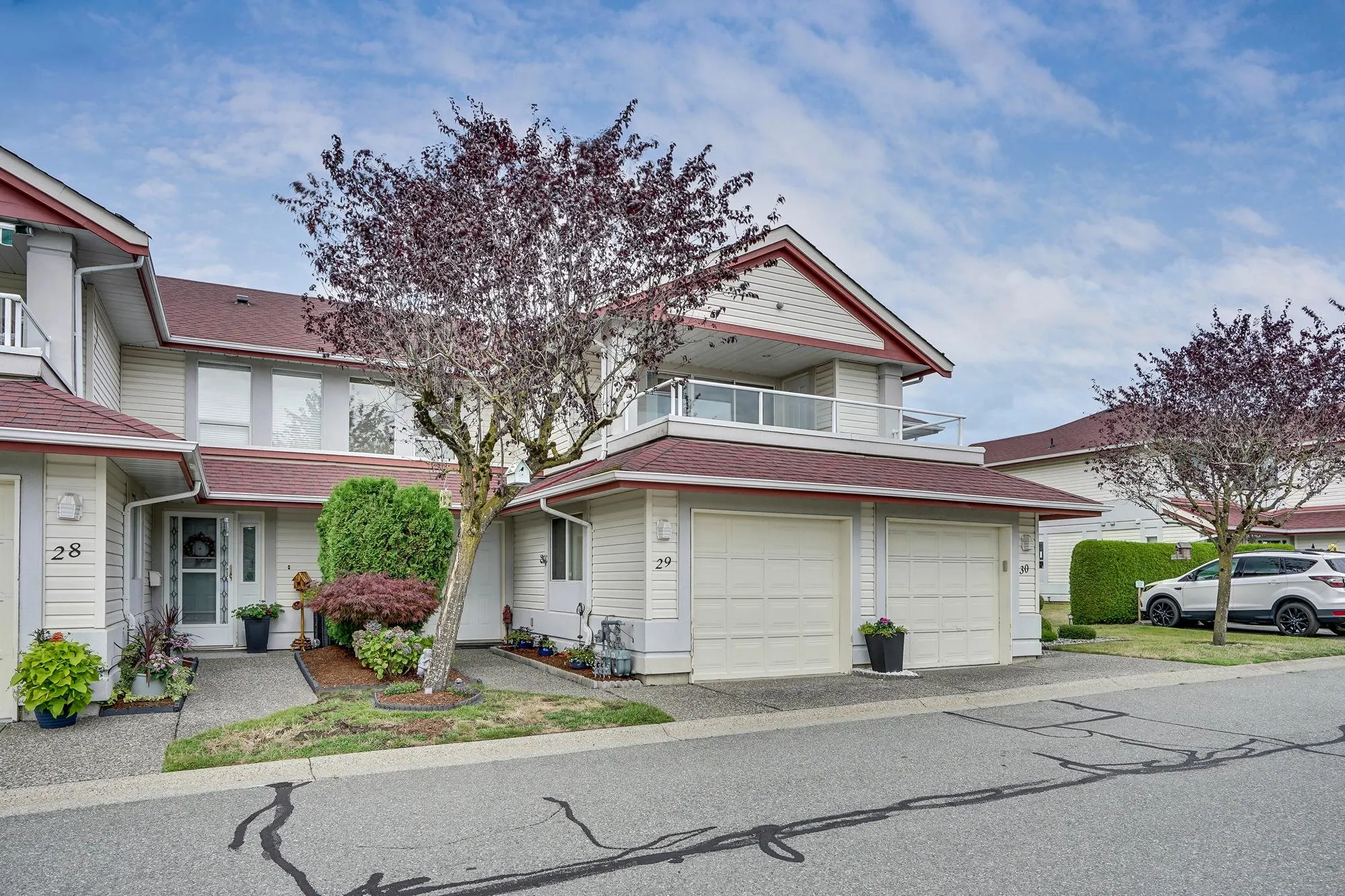 29 31406 Upper Maclure Road