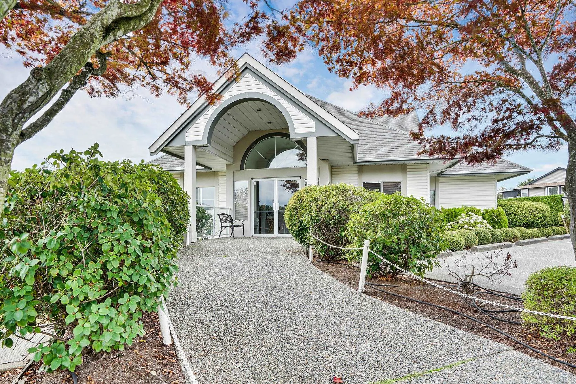 29 31406 Upper Maclure Road