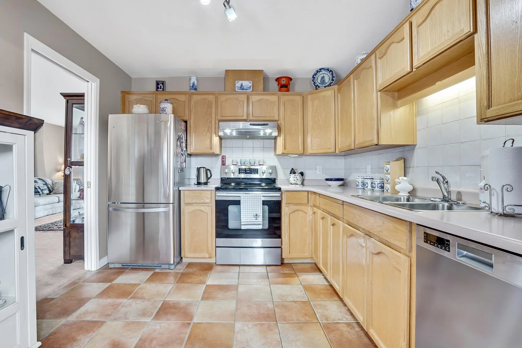 29 31406 Upper Maclure Road