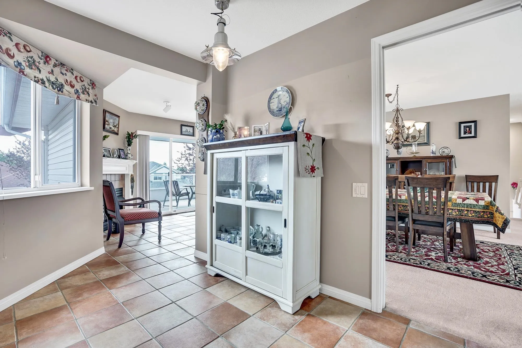 29 31406 Upper Maclure Road
