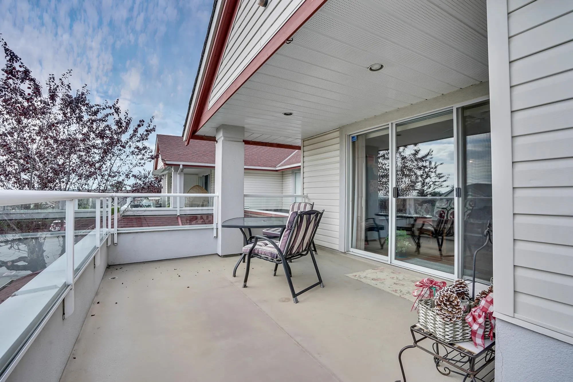 29 31406 Upper Maclure Road