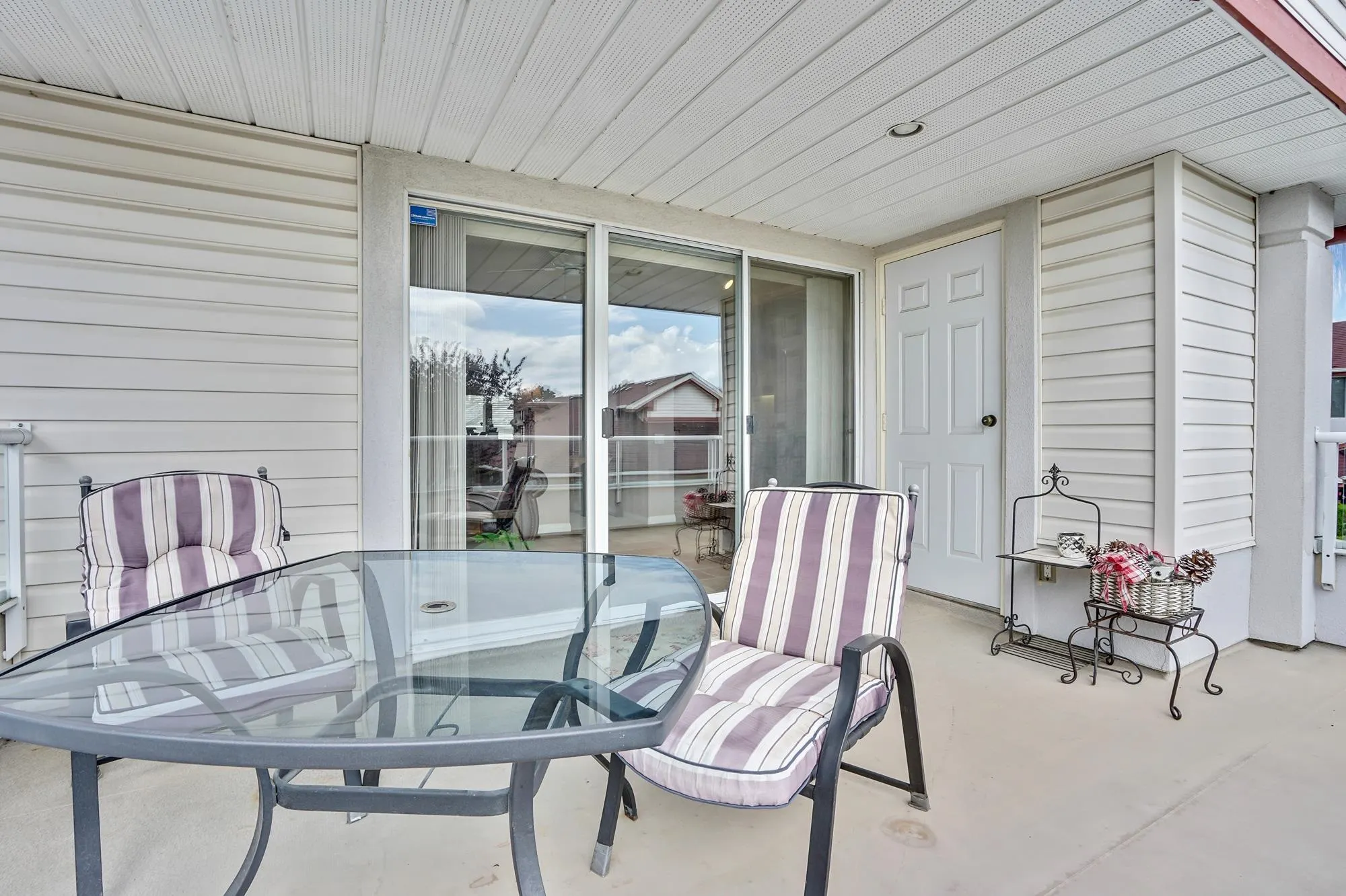 29 31406 Upper Maclure Road