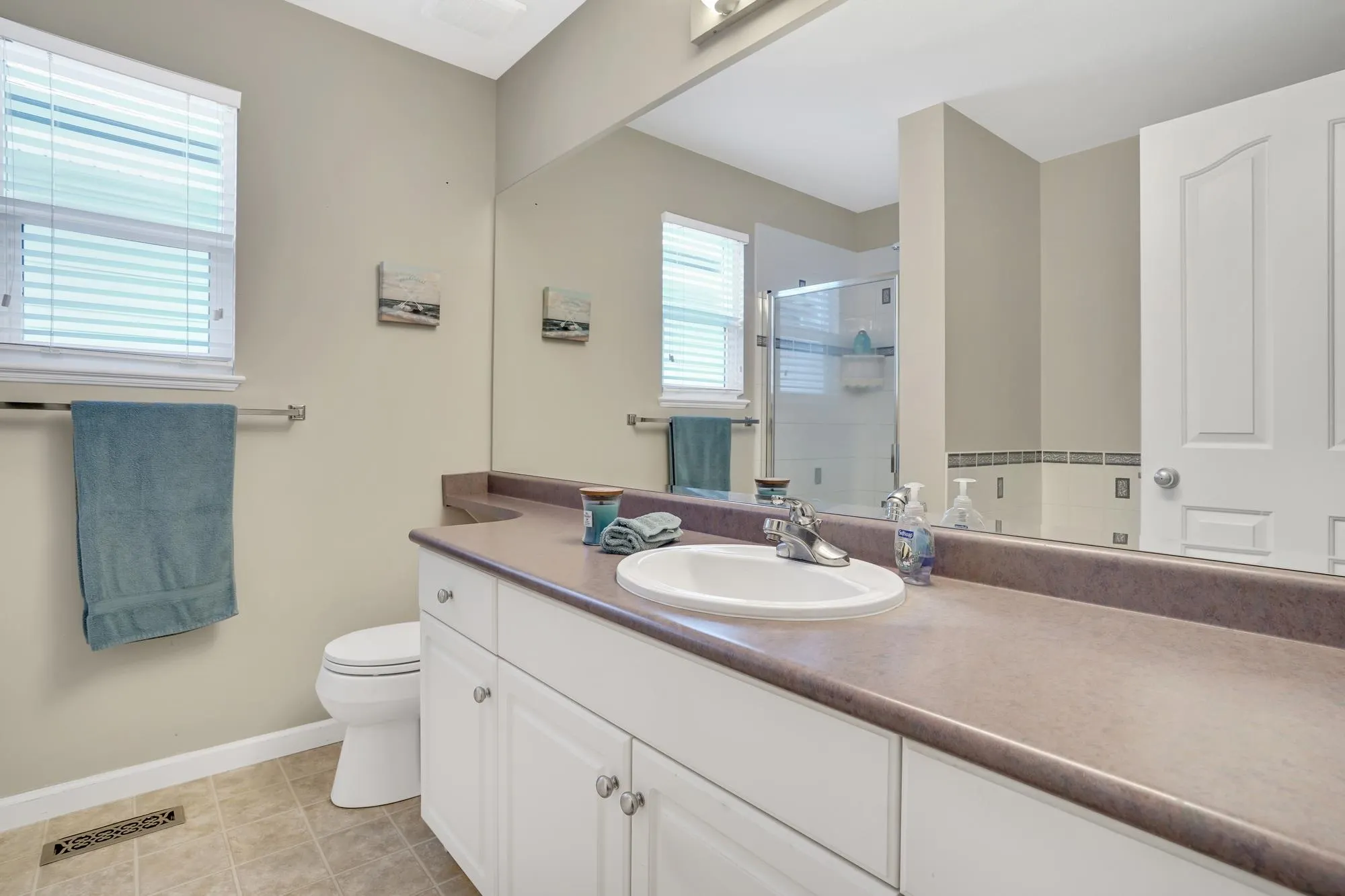 36289 Atwood Crescent