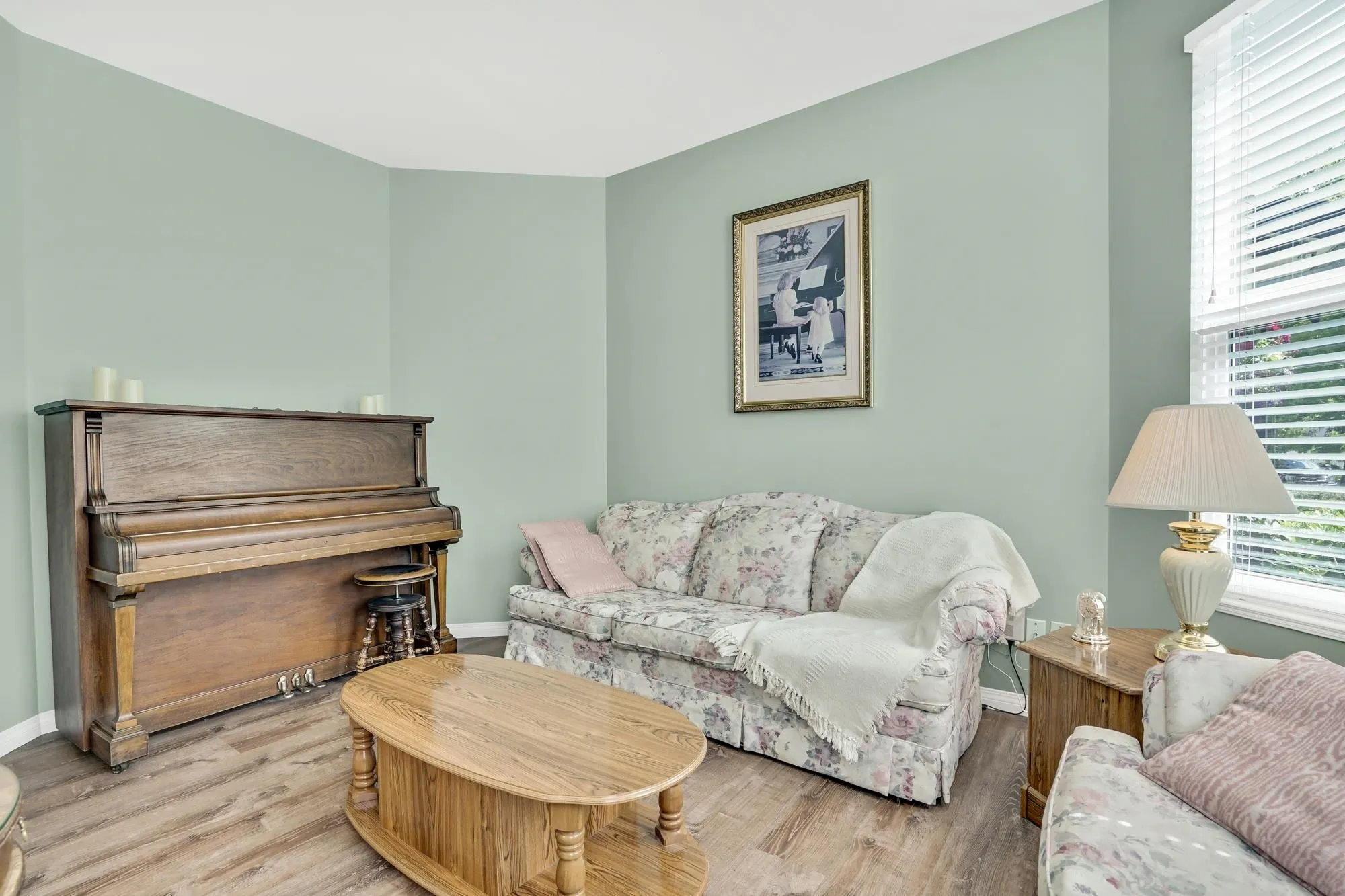 36289 Atwood Crescent