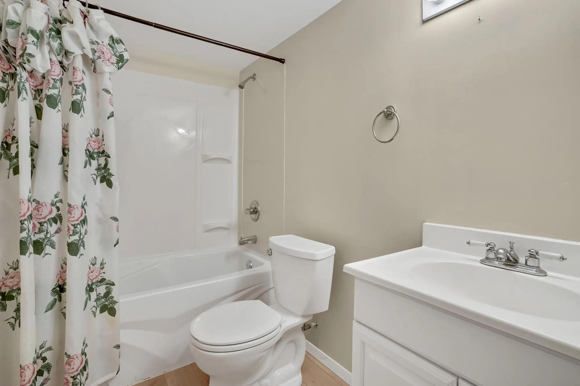 36289 Atwood Crescent