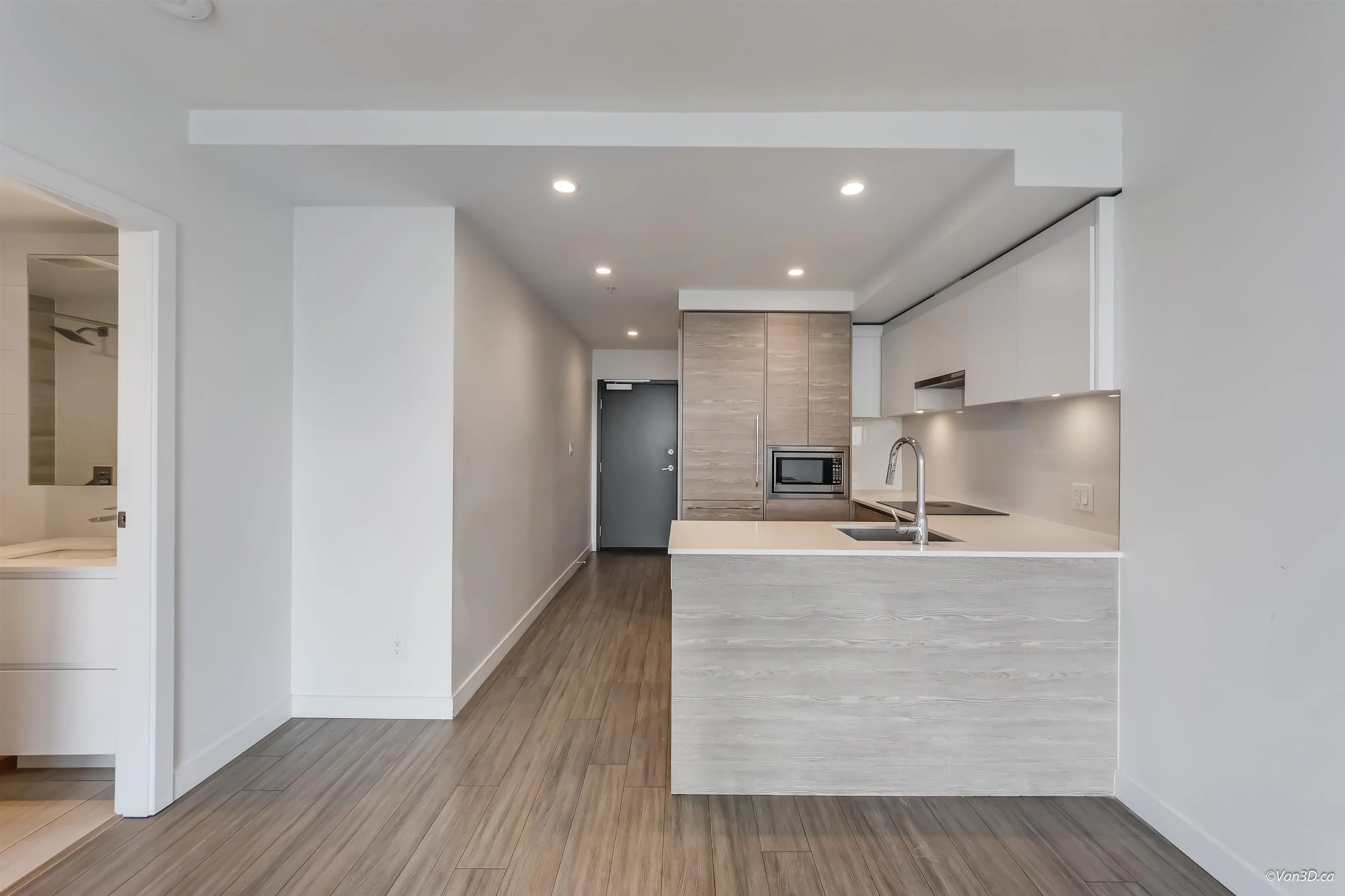 2302 13655 Fraser Highway