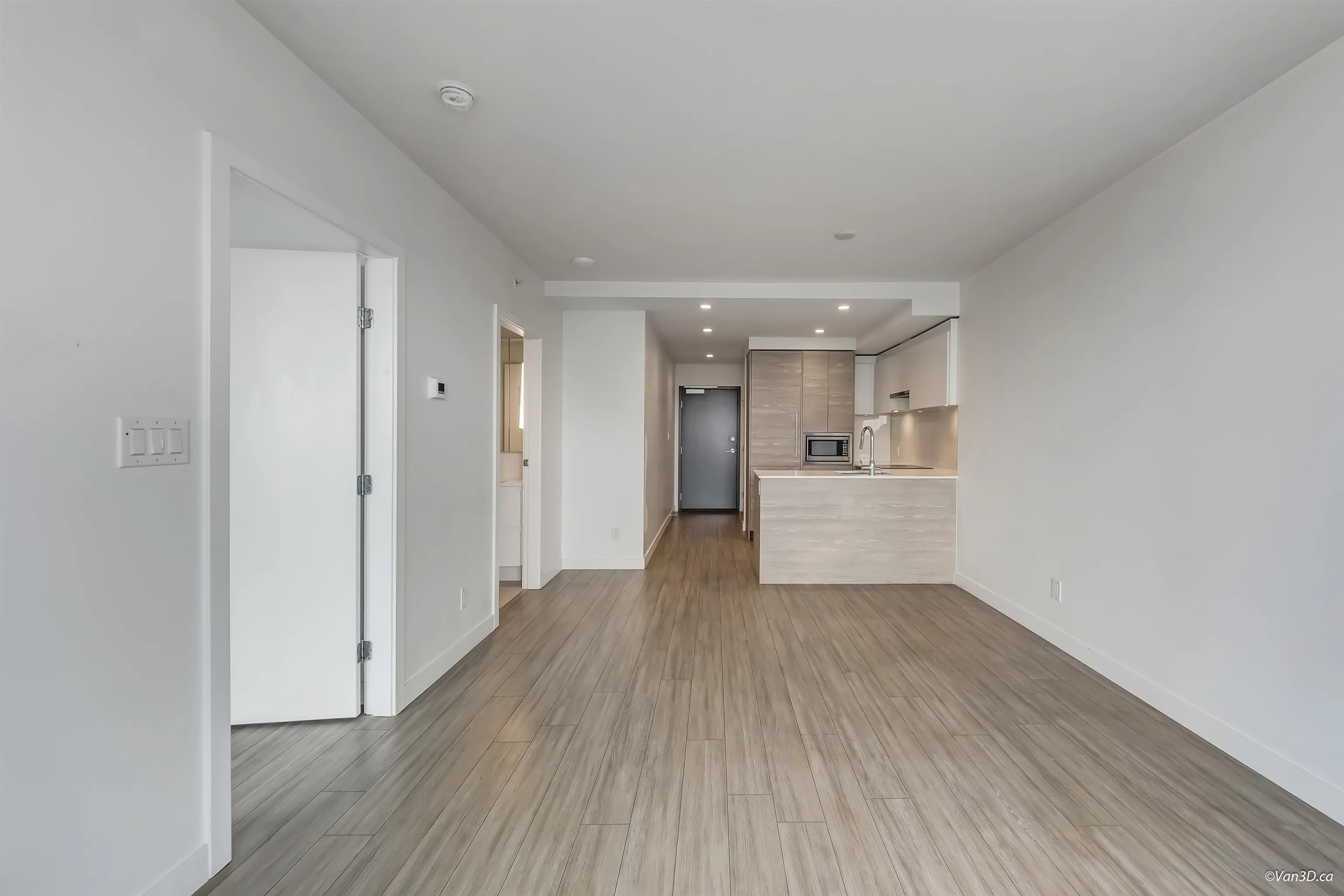2302 13655 Fraser Highway