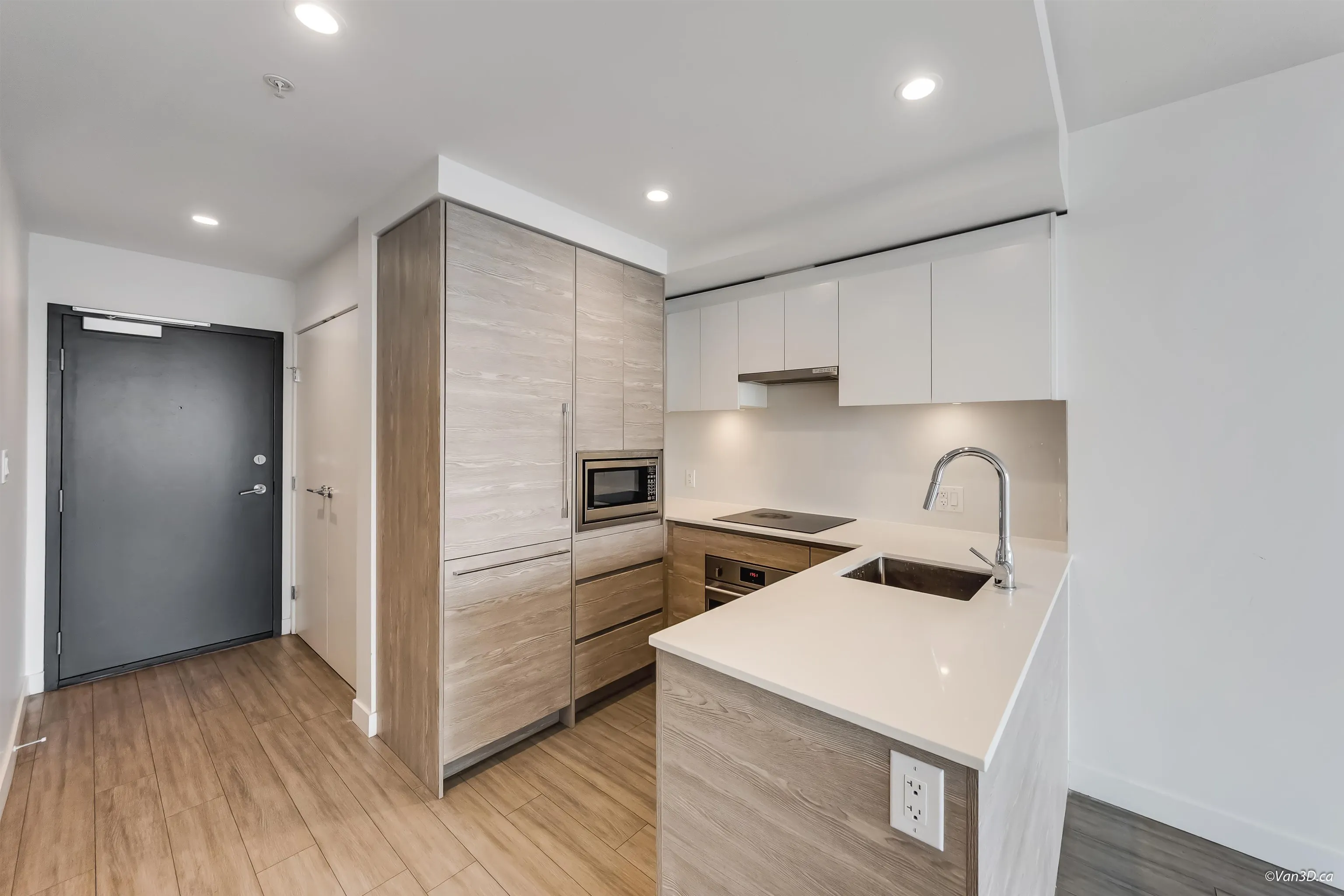 2302 13655 Fraser Highway