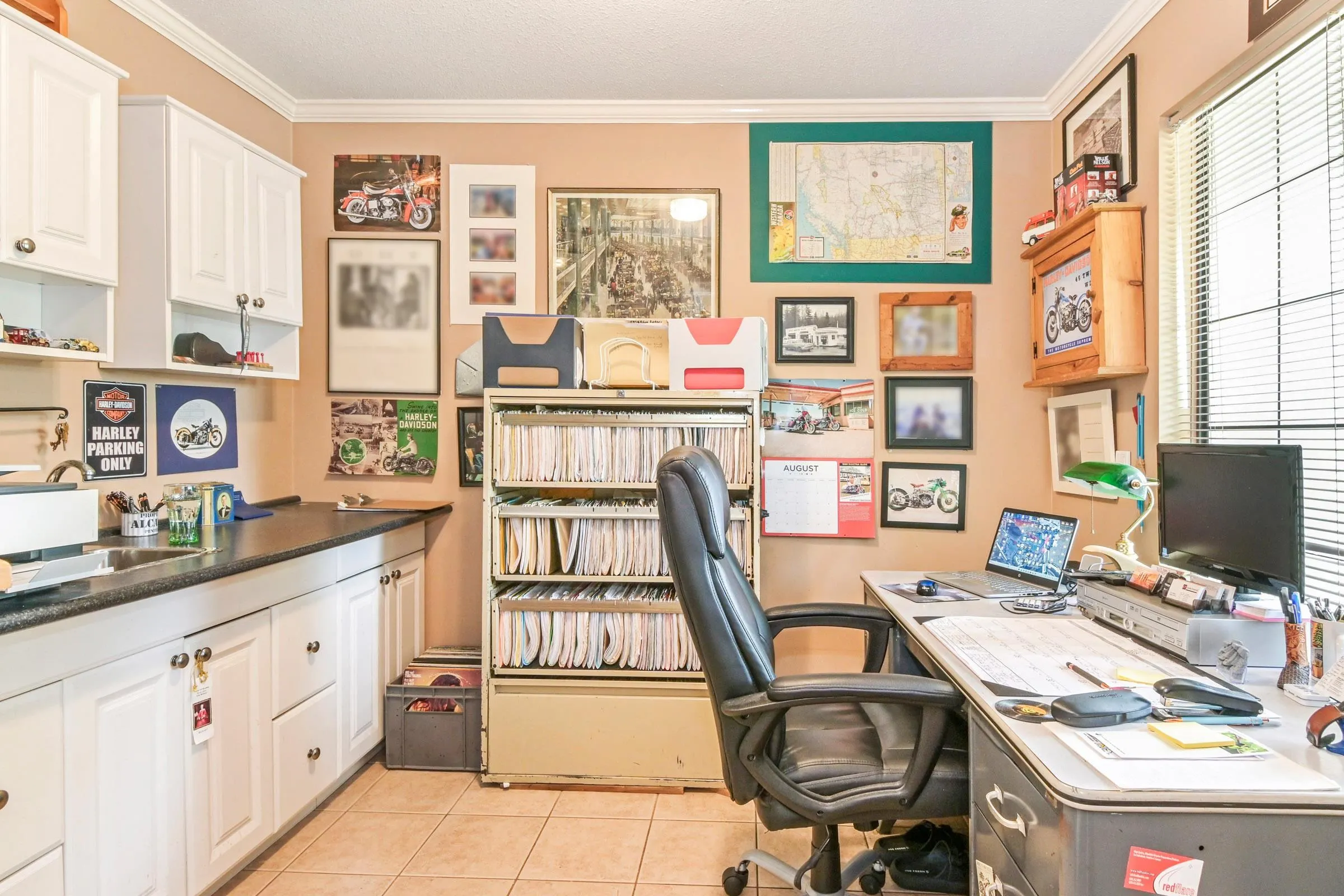 3754 Nanaimo Crescent