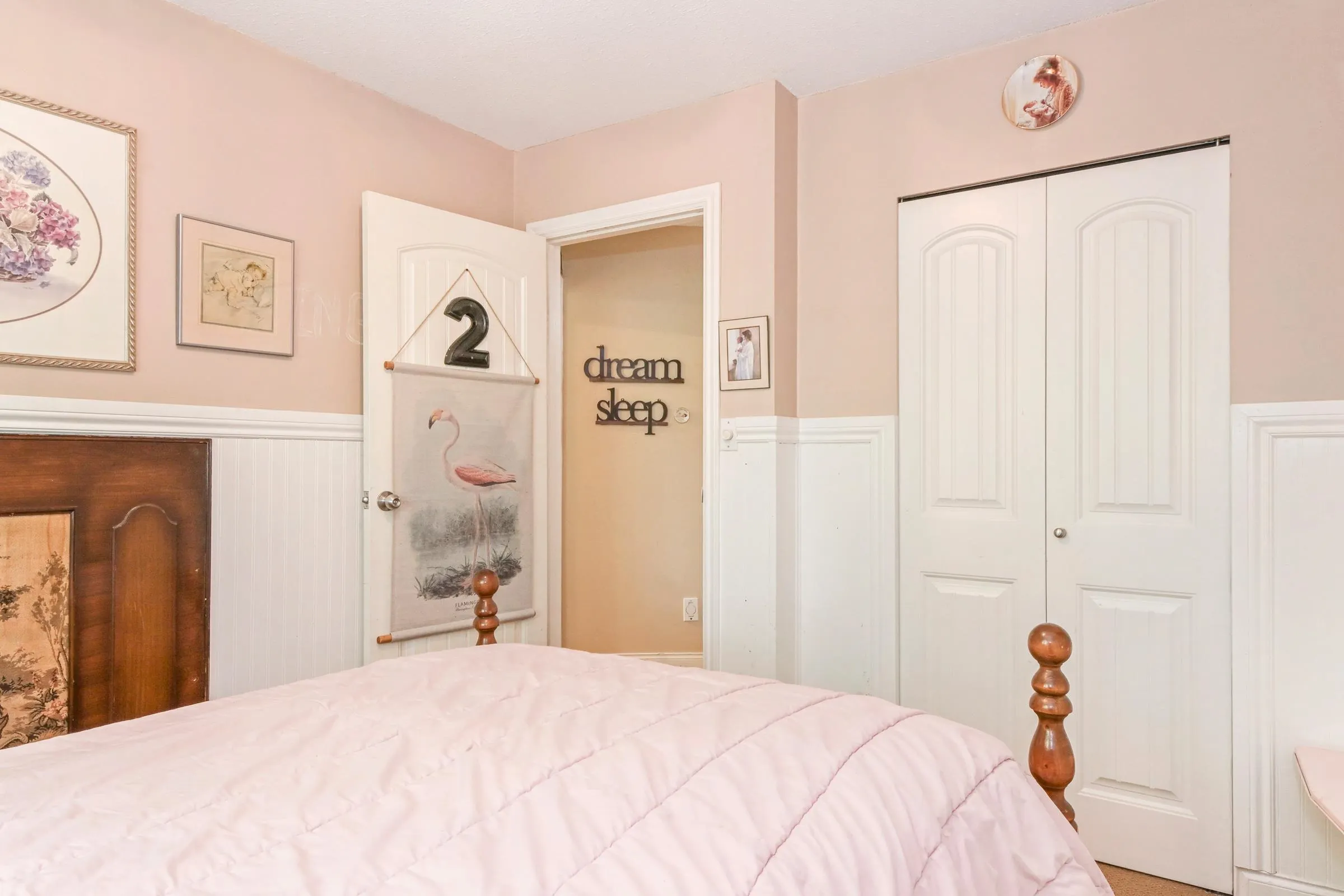3754 Nanaimo Crescent
