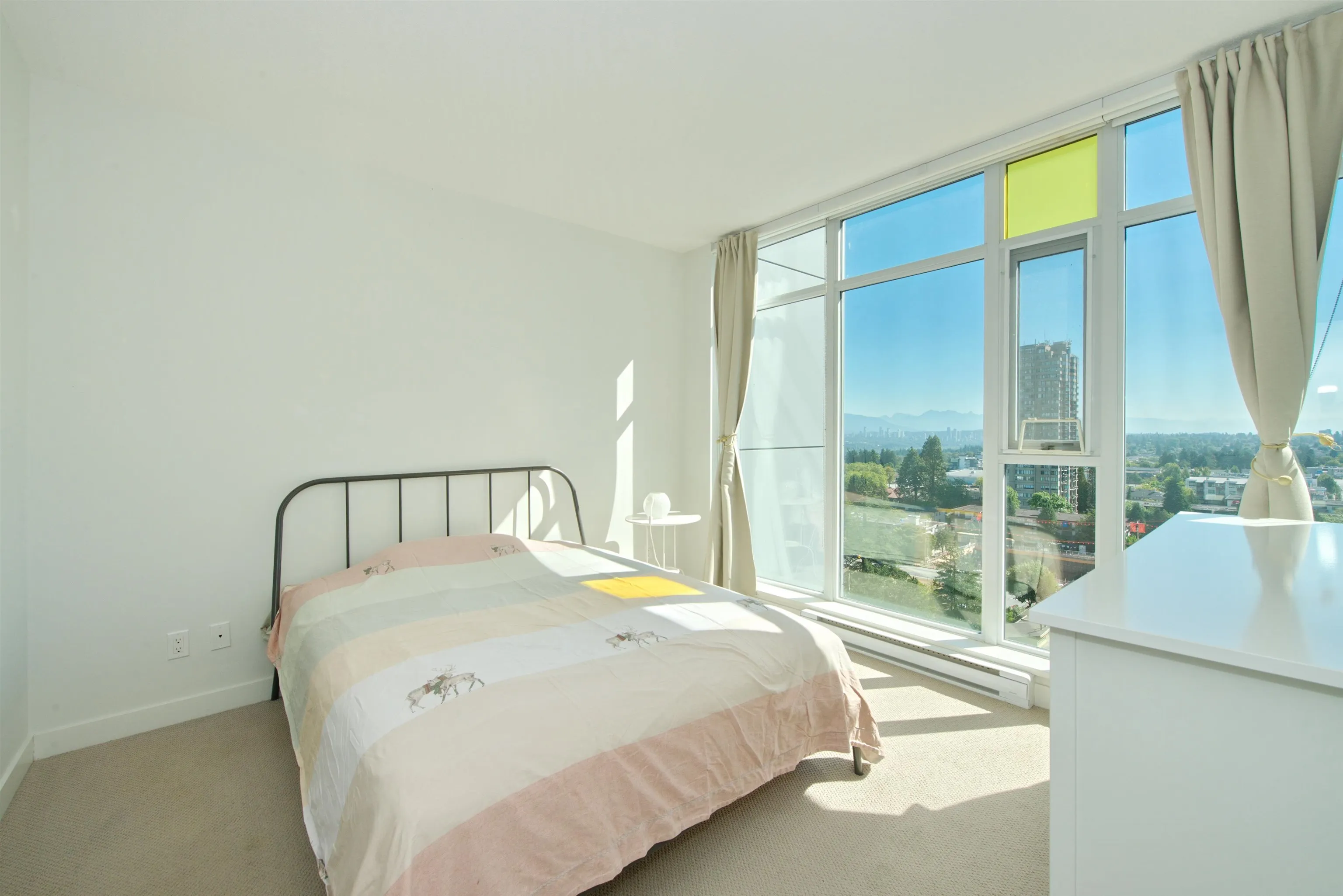 1802 6588 Nelson Avenue