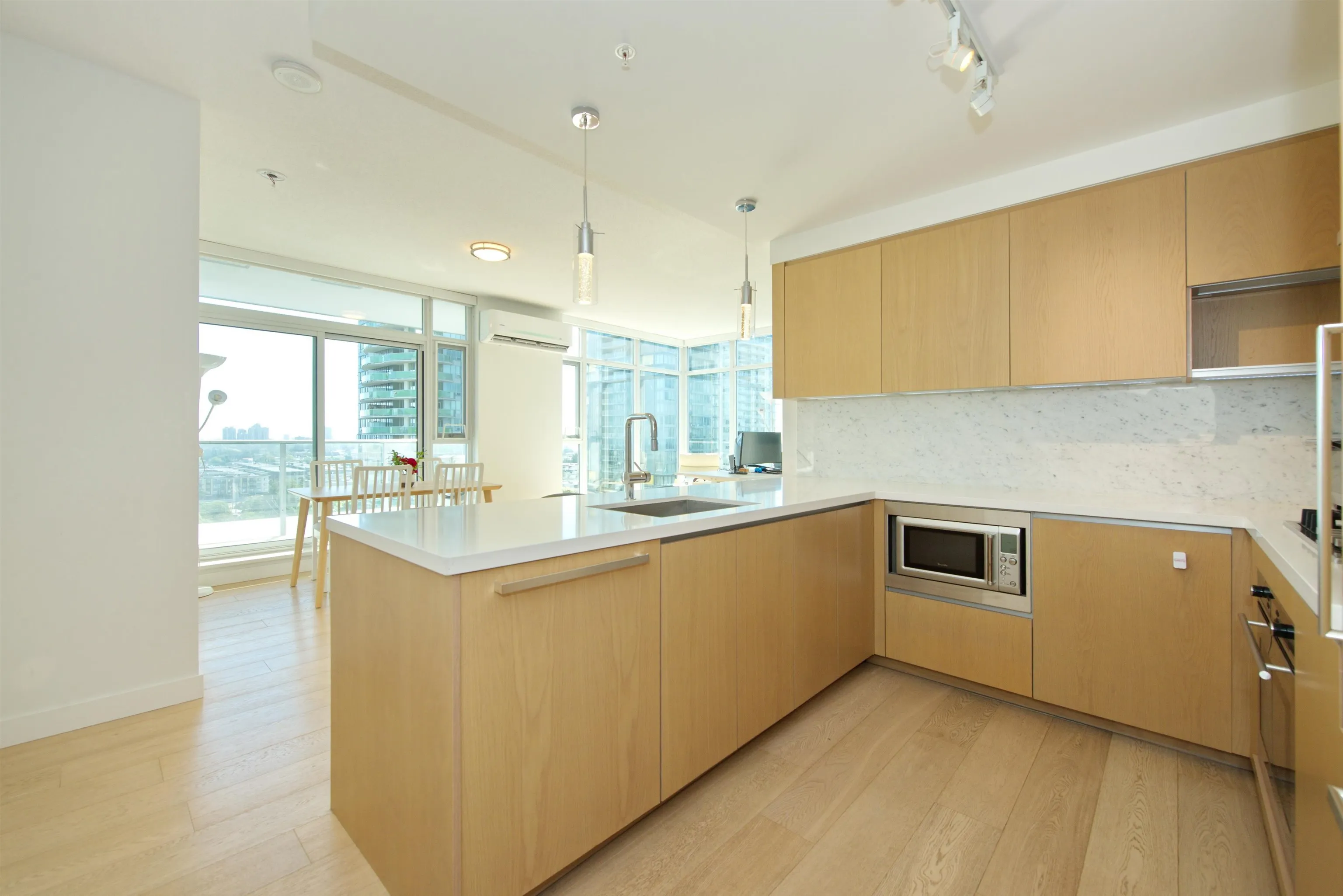 1802 6588 Nelson Avenue
