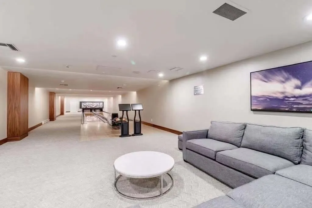 1802 6588 Nelson Avenue