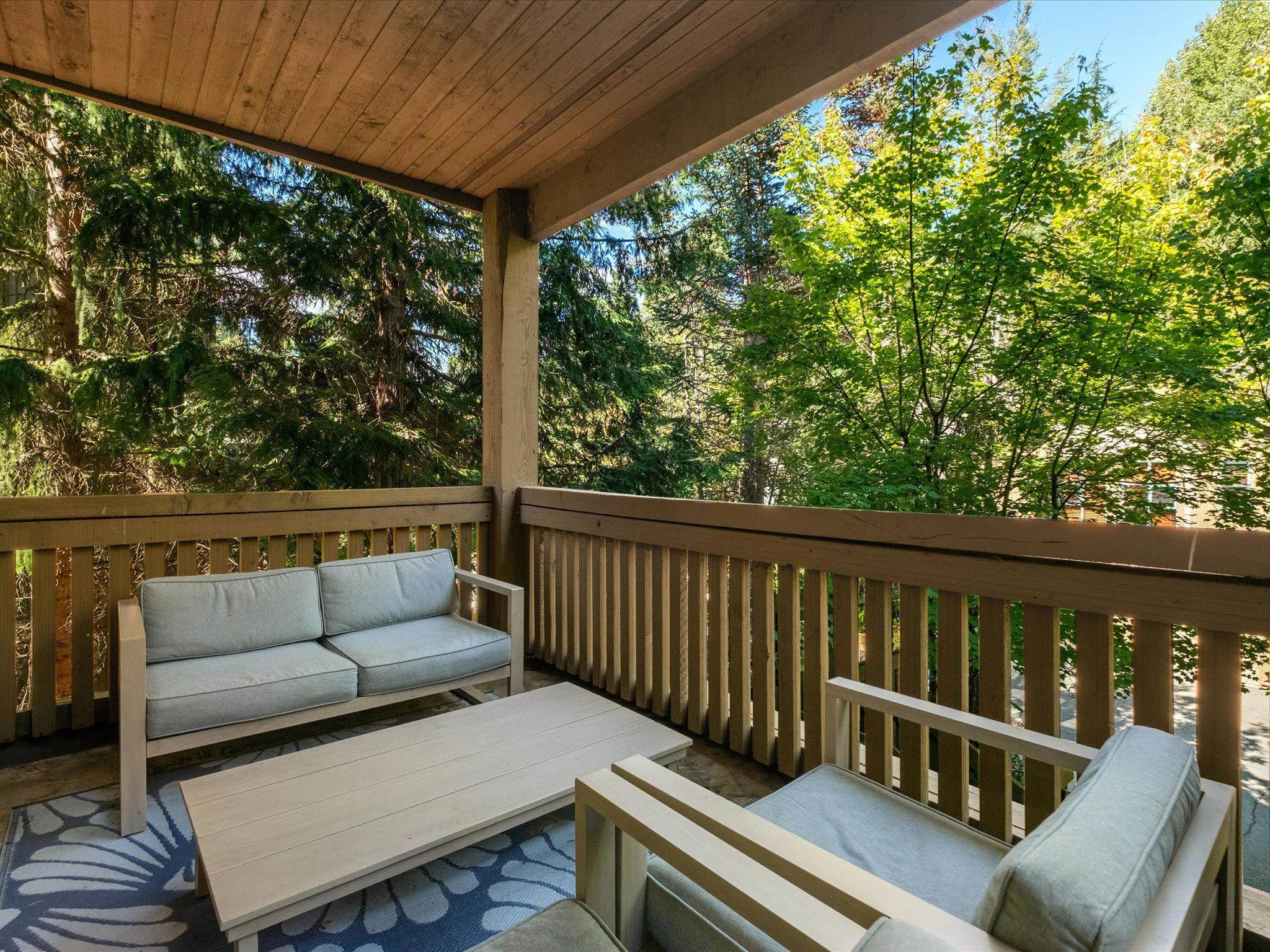33 4652 Blackcomb Way