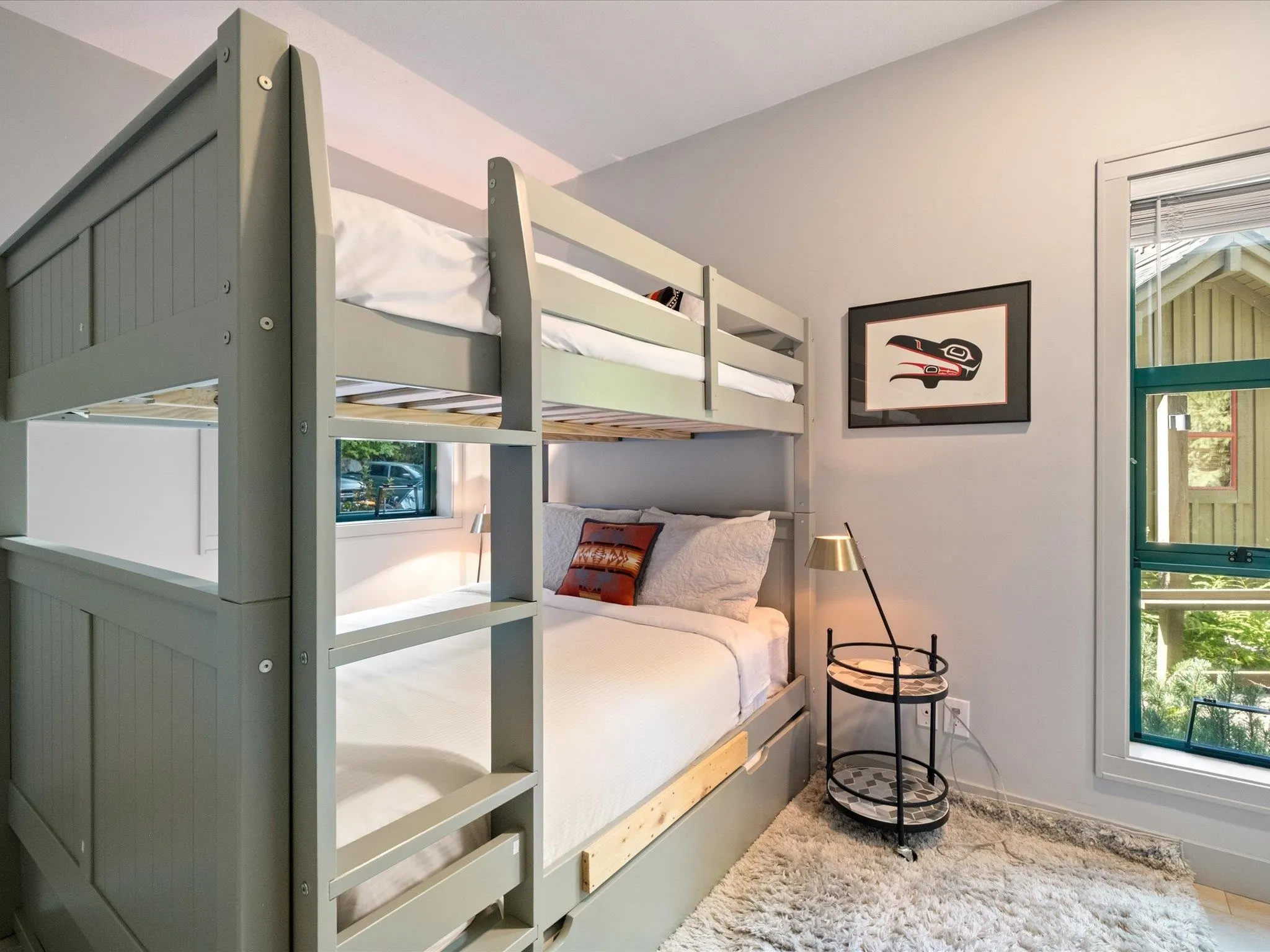 33 4652 Blackcomb Way