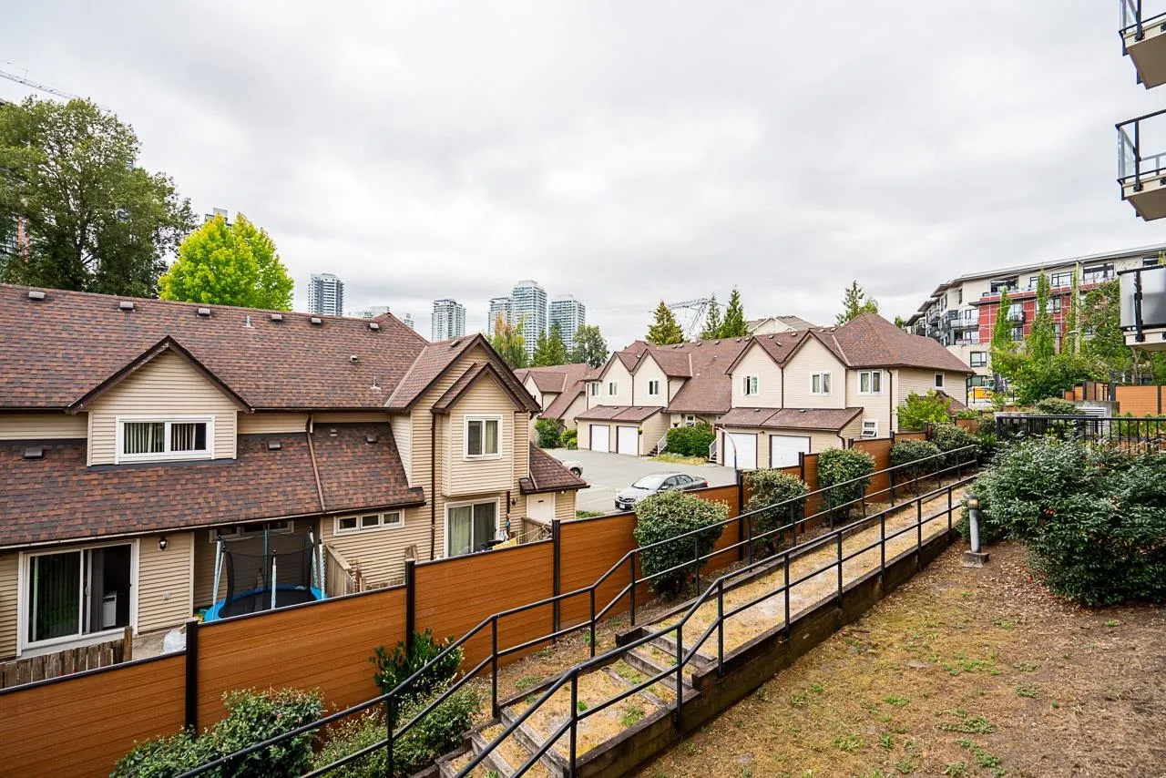 311 13883 Laurel Drive