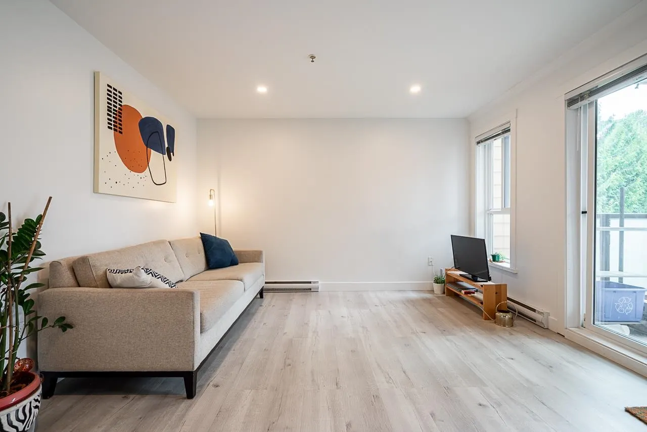 311 13883 Laurel Drive