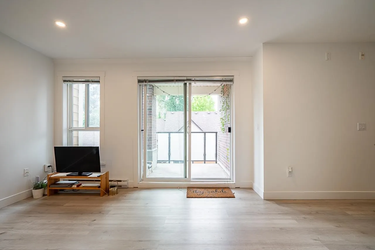 311 13883 Laurel Drive