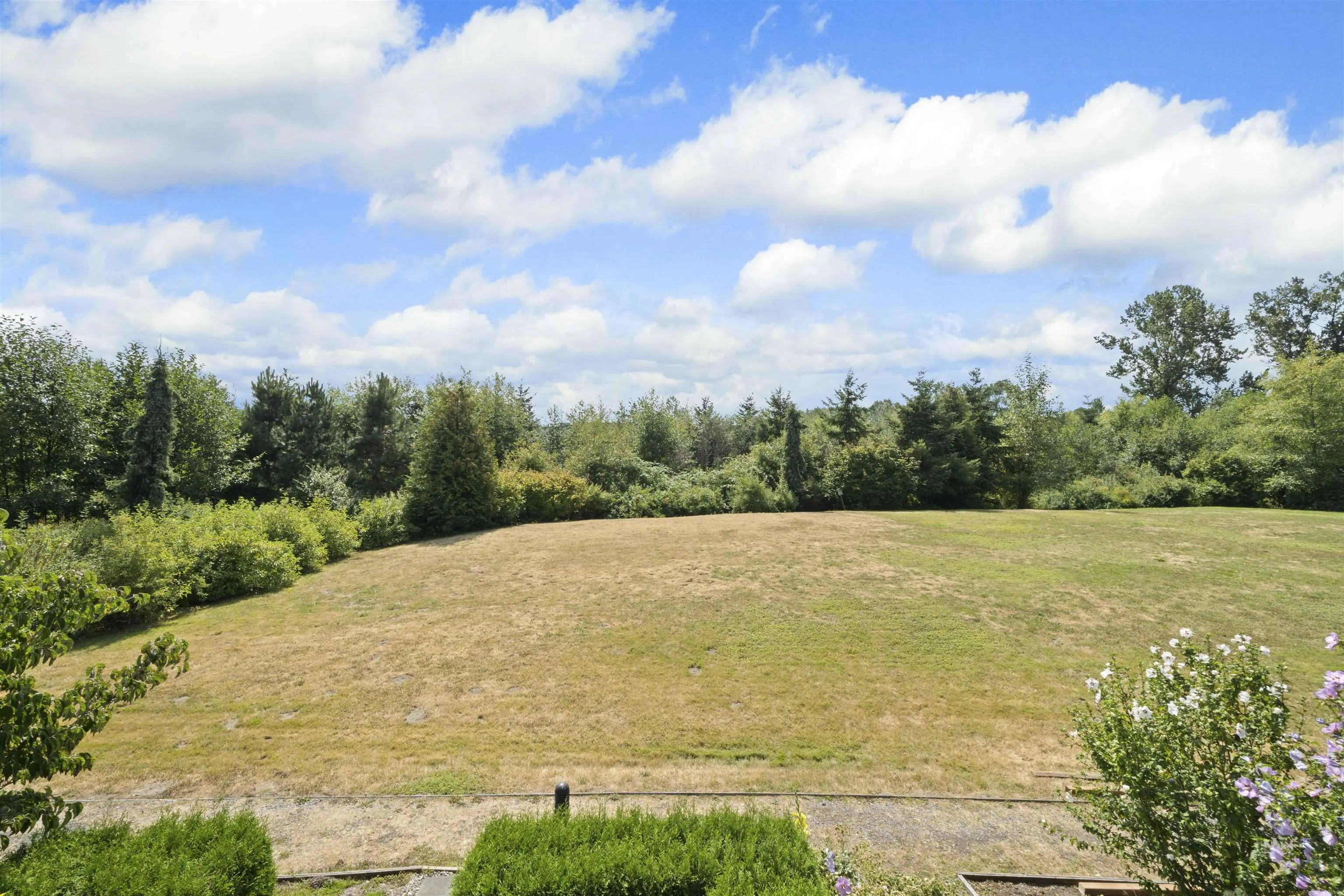 1103 8485 New Haven Close