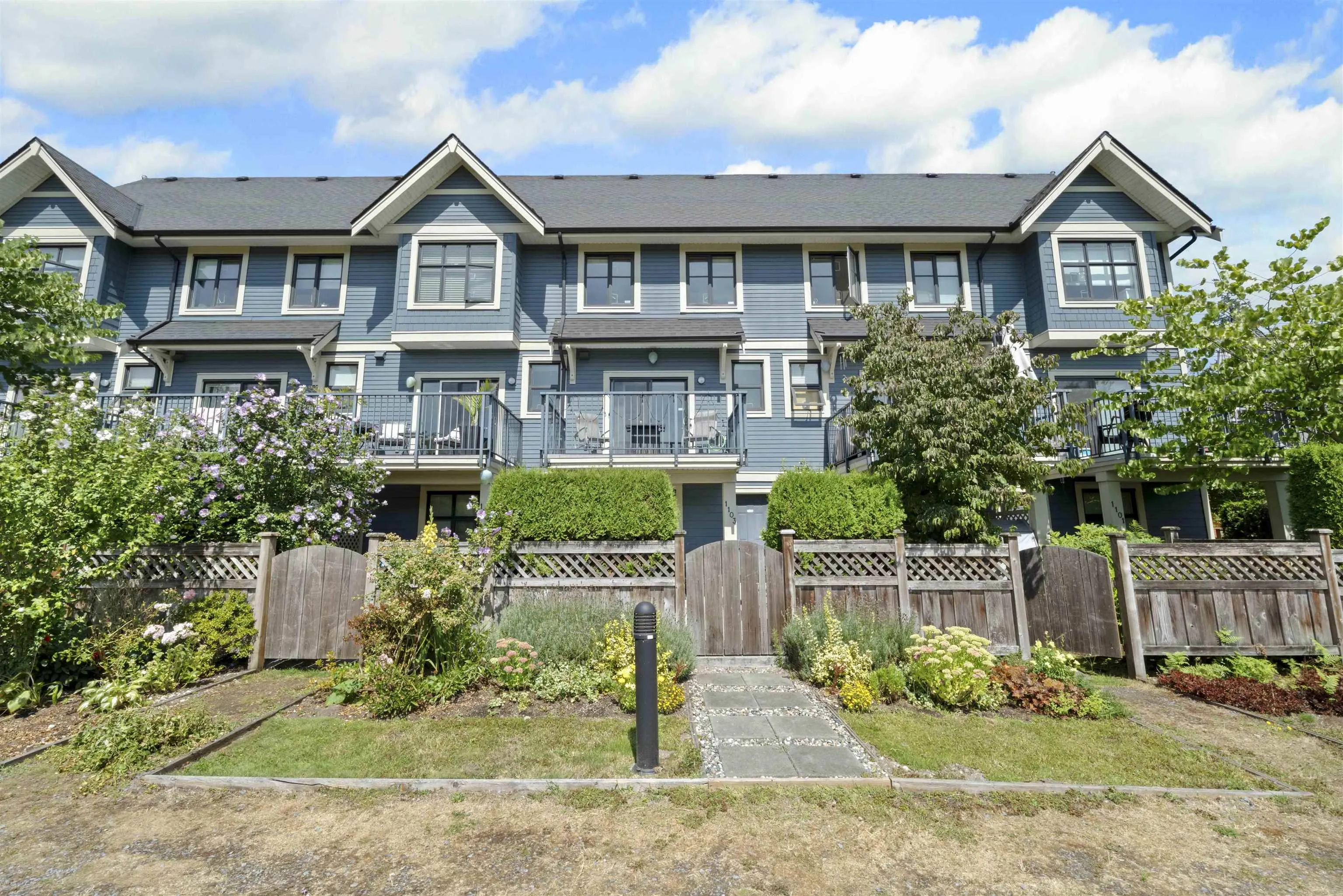 1103 8485 New Haven Close