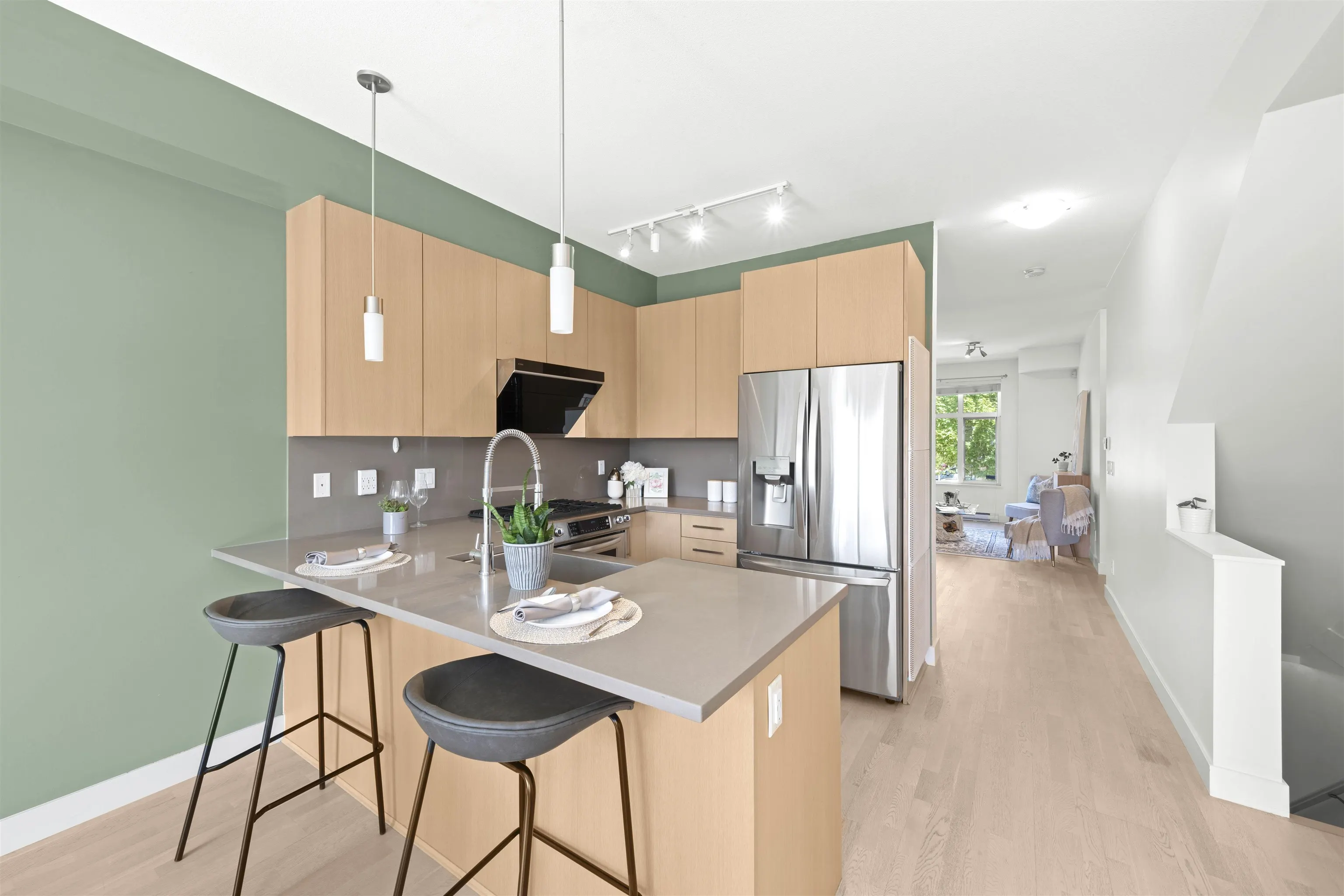 1103 8485 New Haven Close