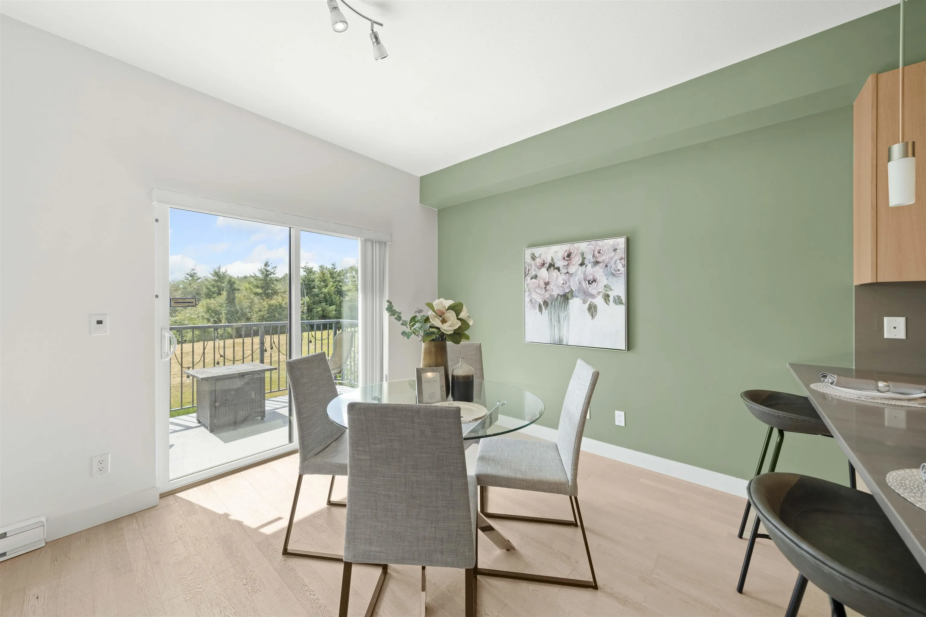 1103 8485 New Haven Close