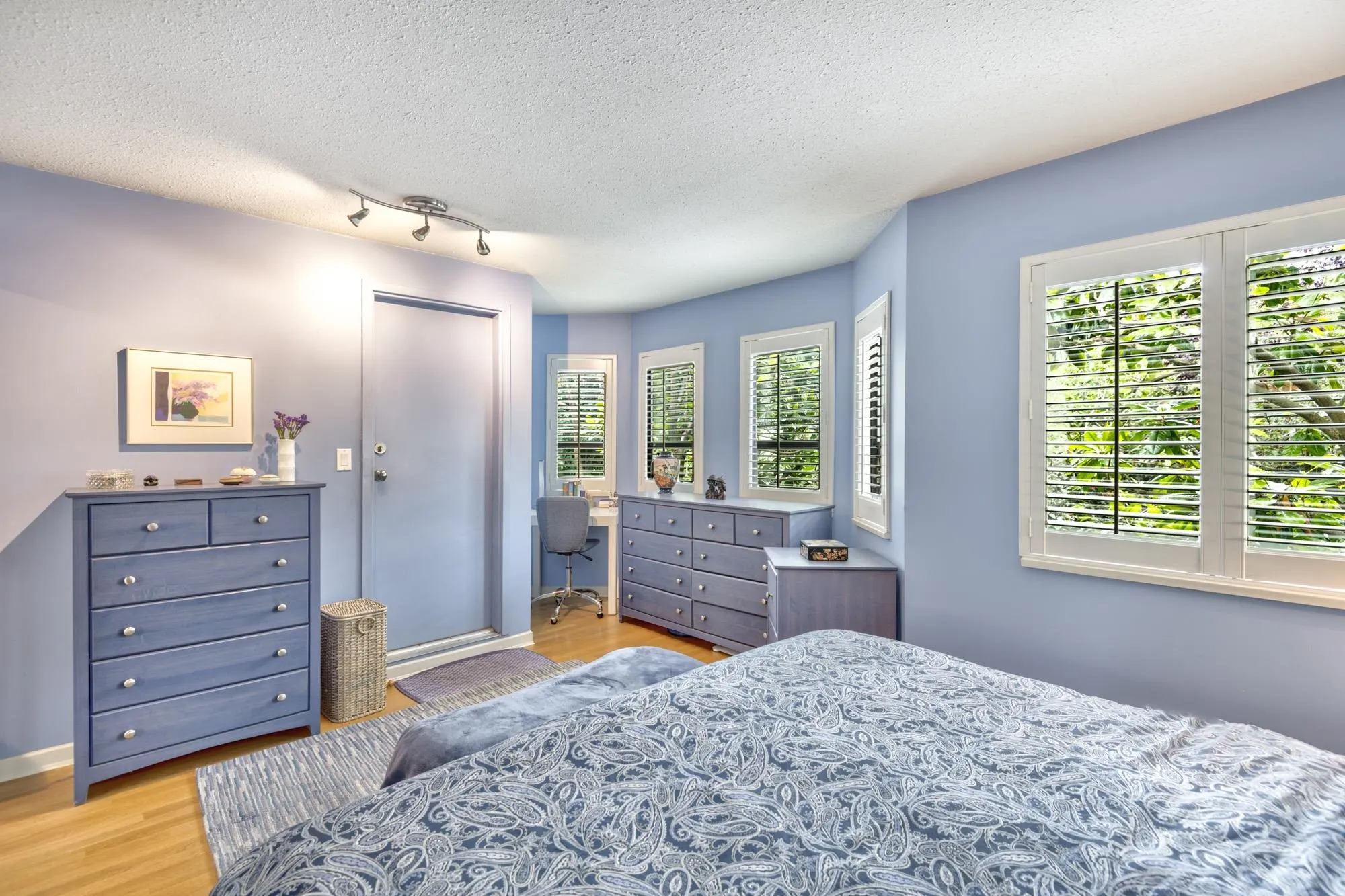 G 1215 W 7th Avenue