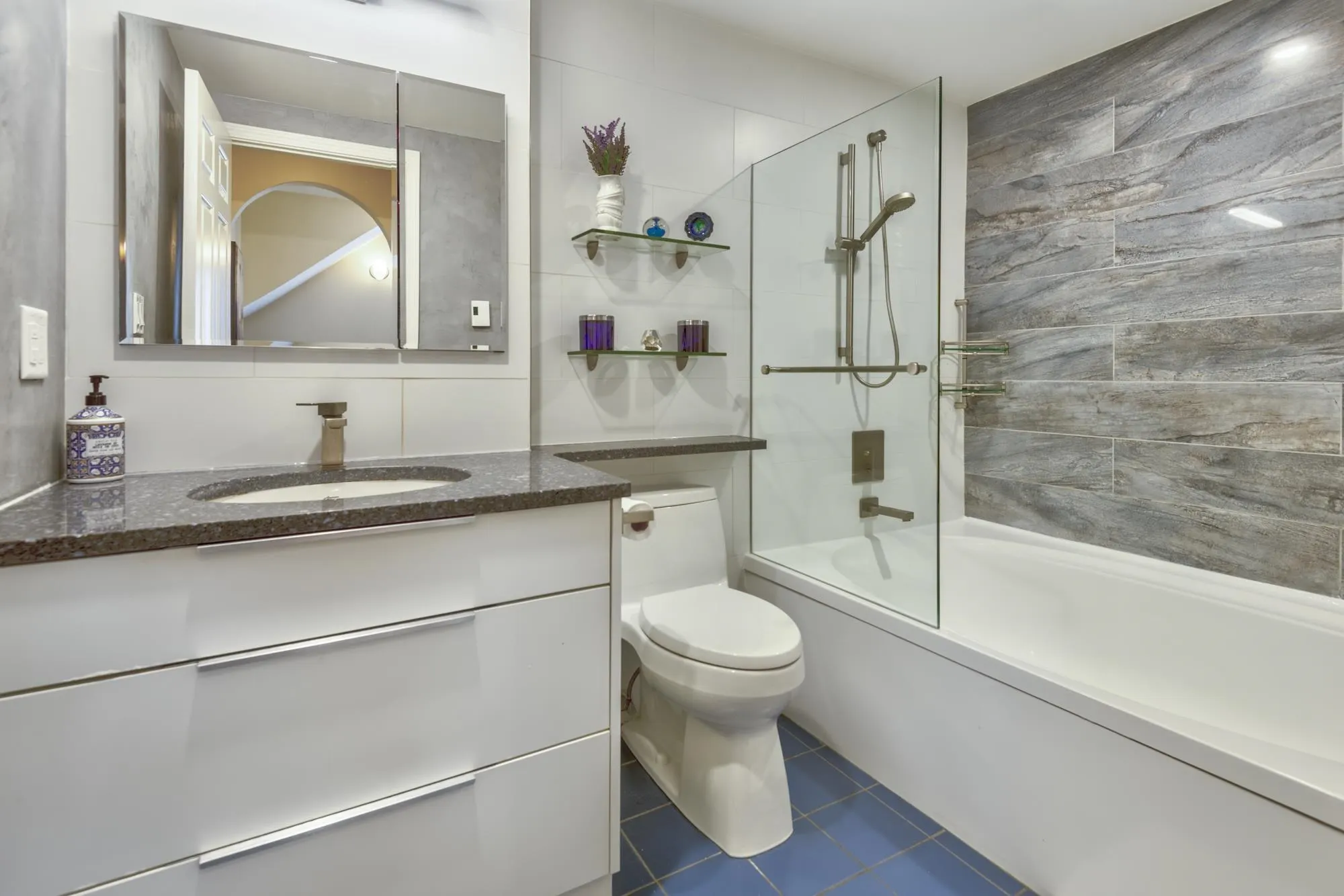 G 1215 W 7th Avenue