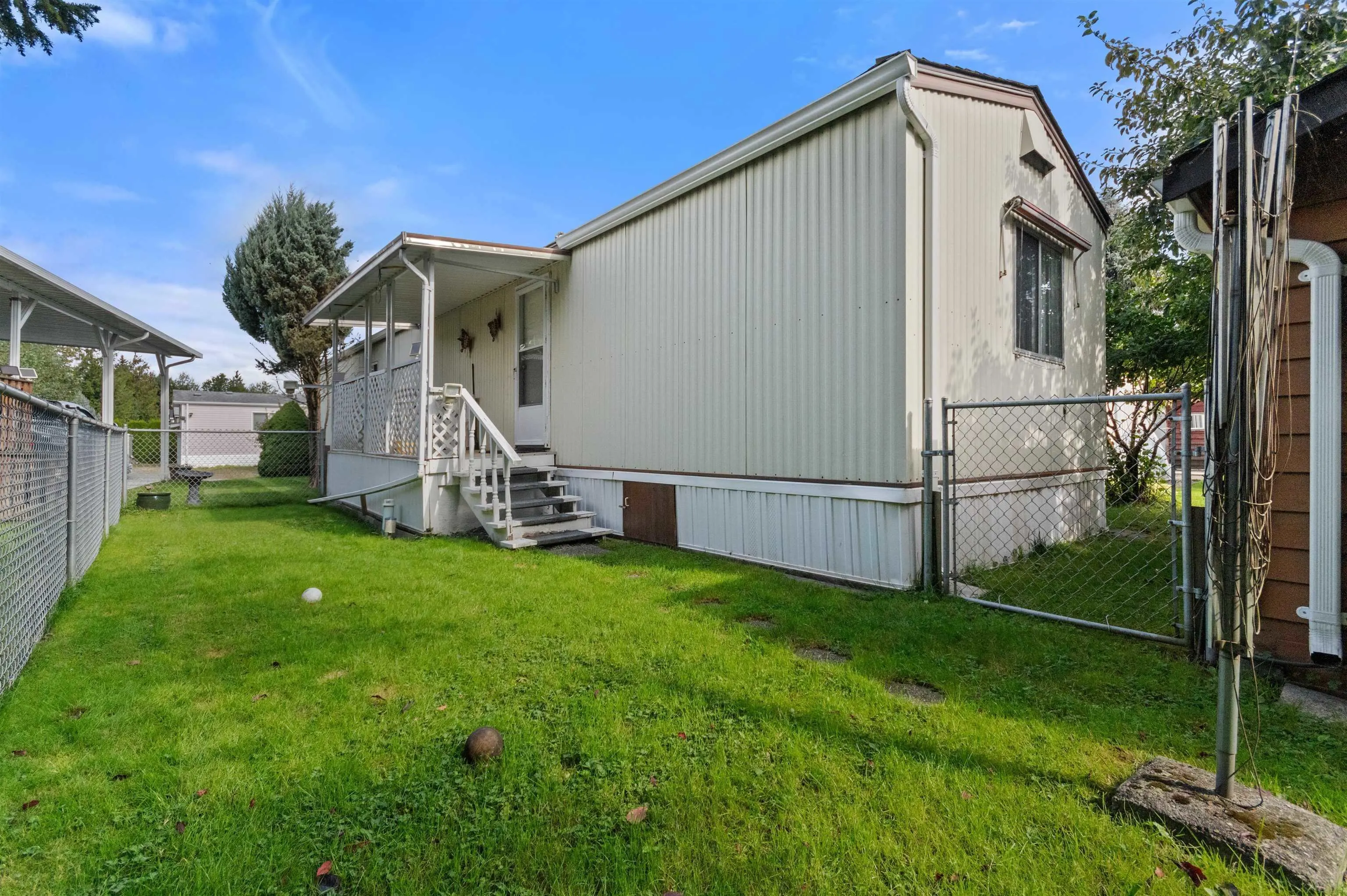 51 7610 Evans Road