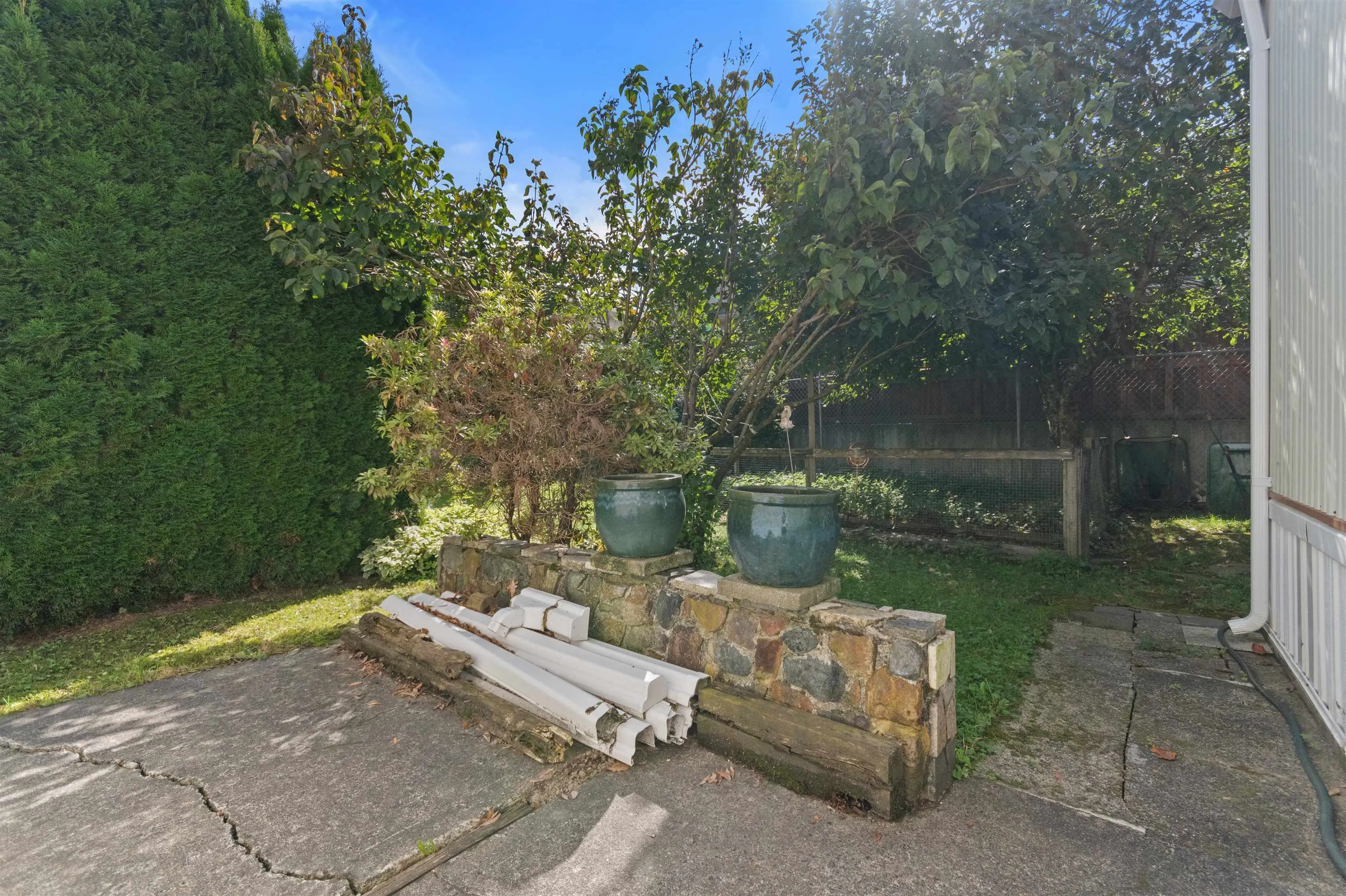 51 7610 Evans Road