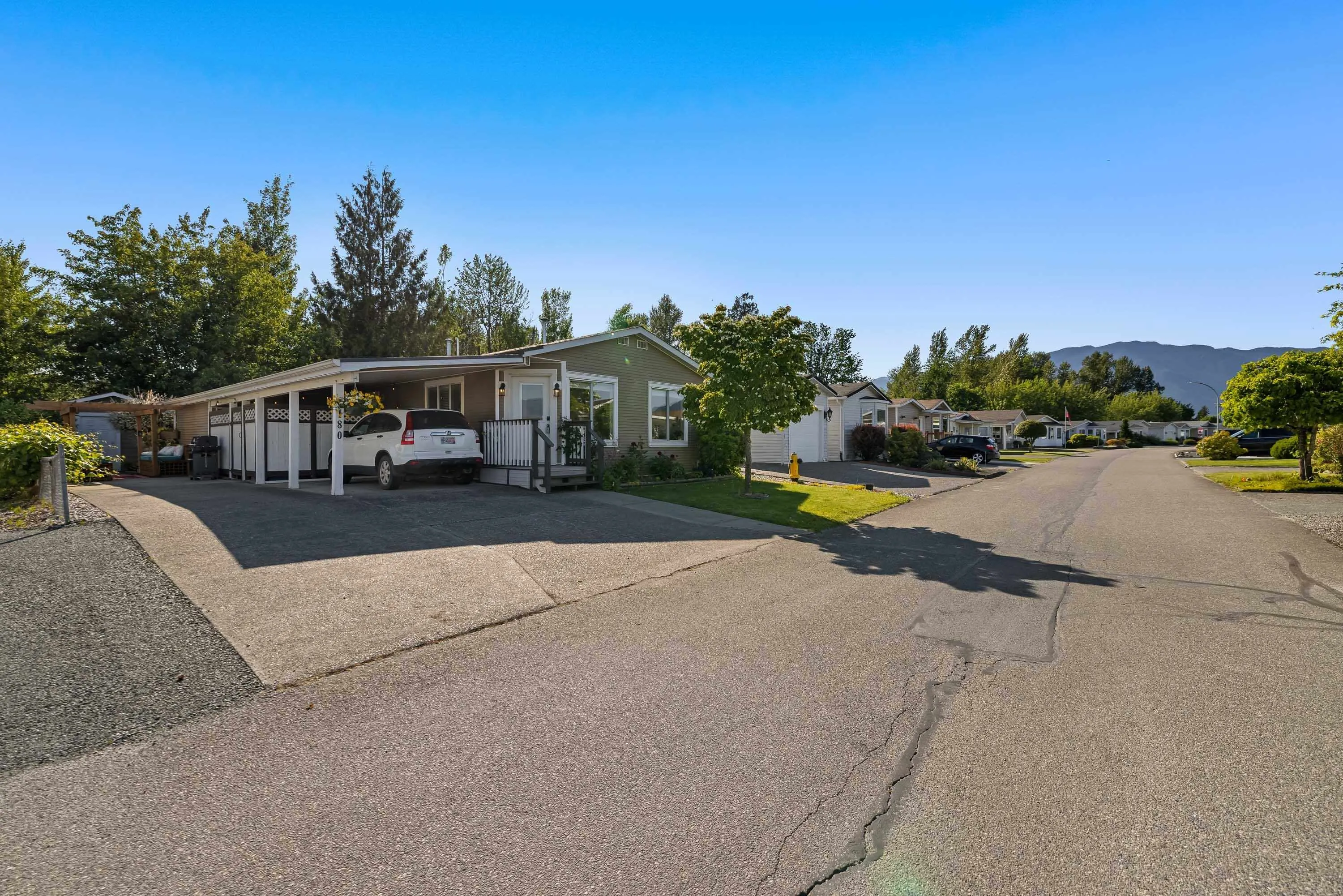 180 9055 Ashwell Road
