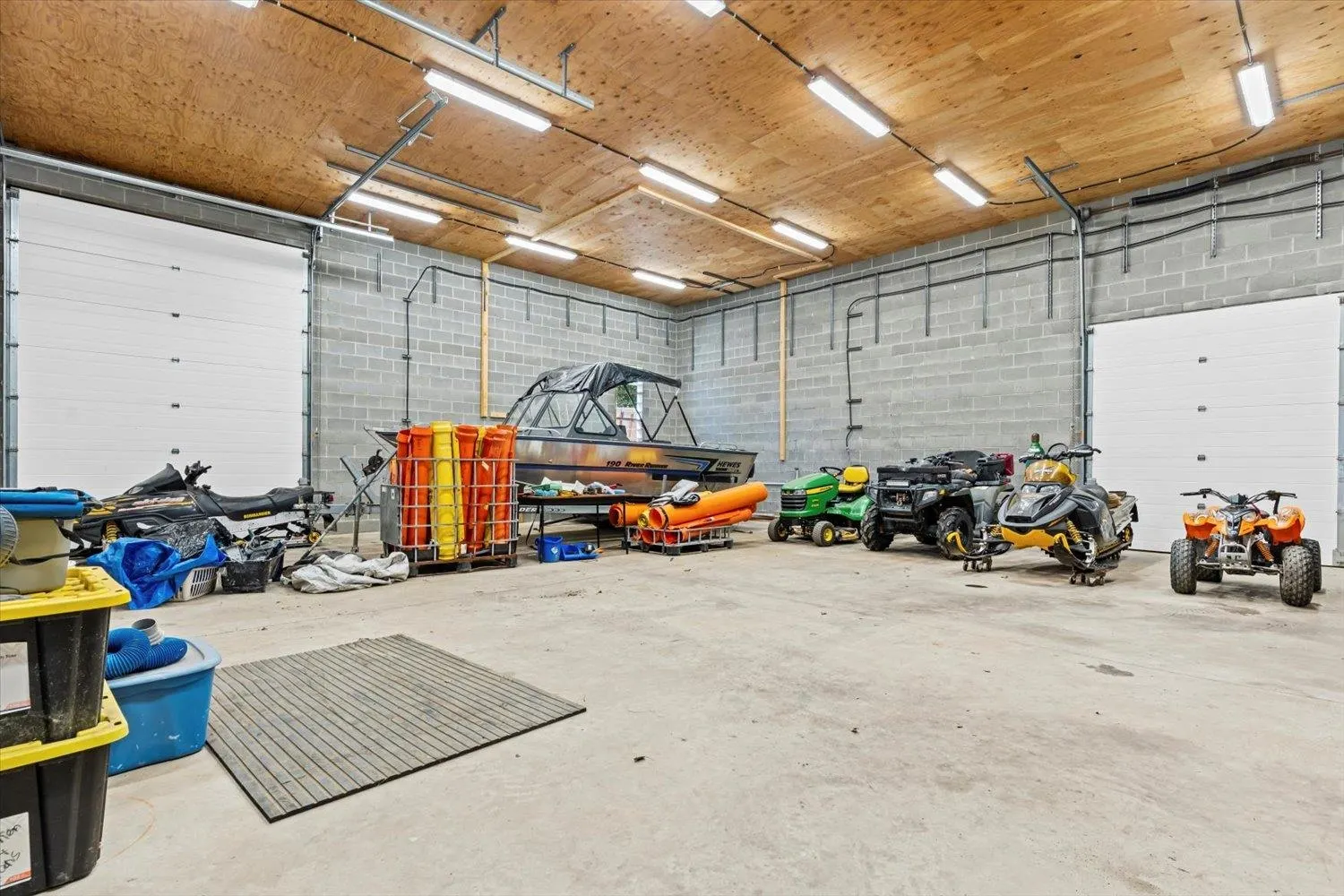 5610 Lougheed Highway