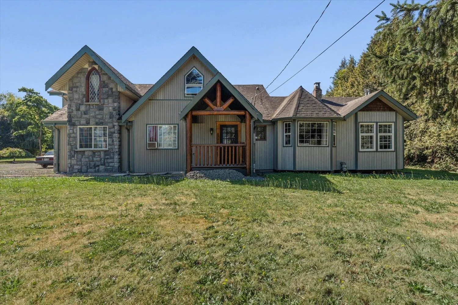 5610 Lougheed Highway