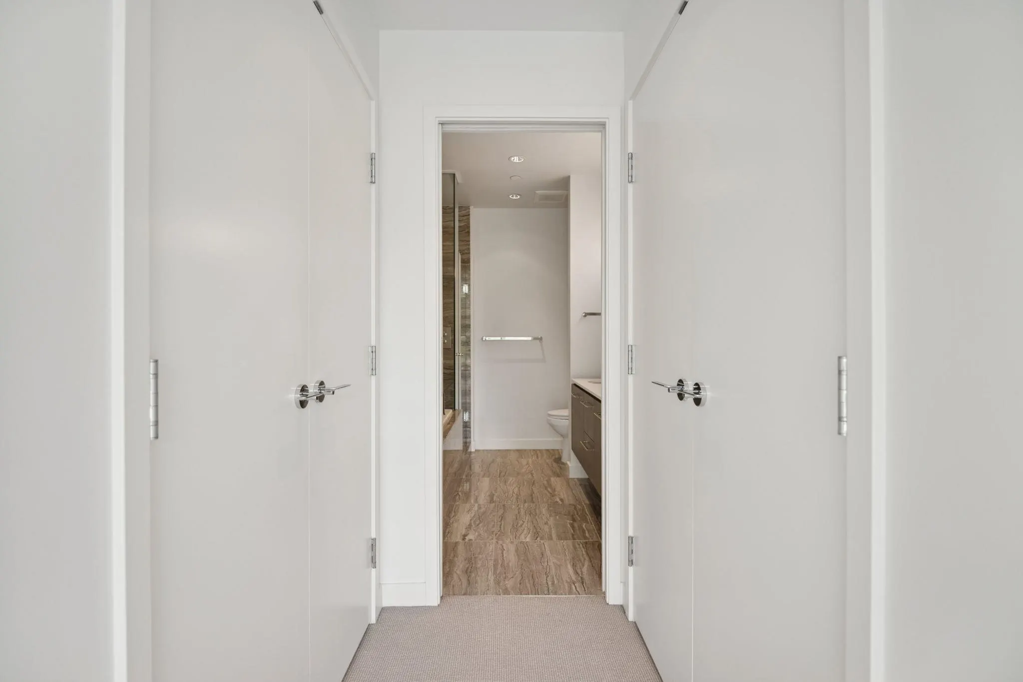 206 6611 Pearson Way