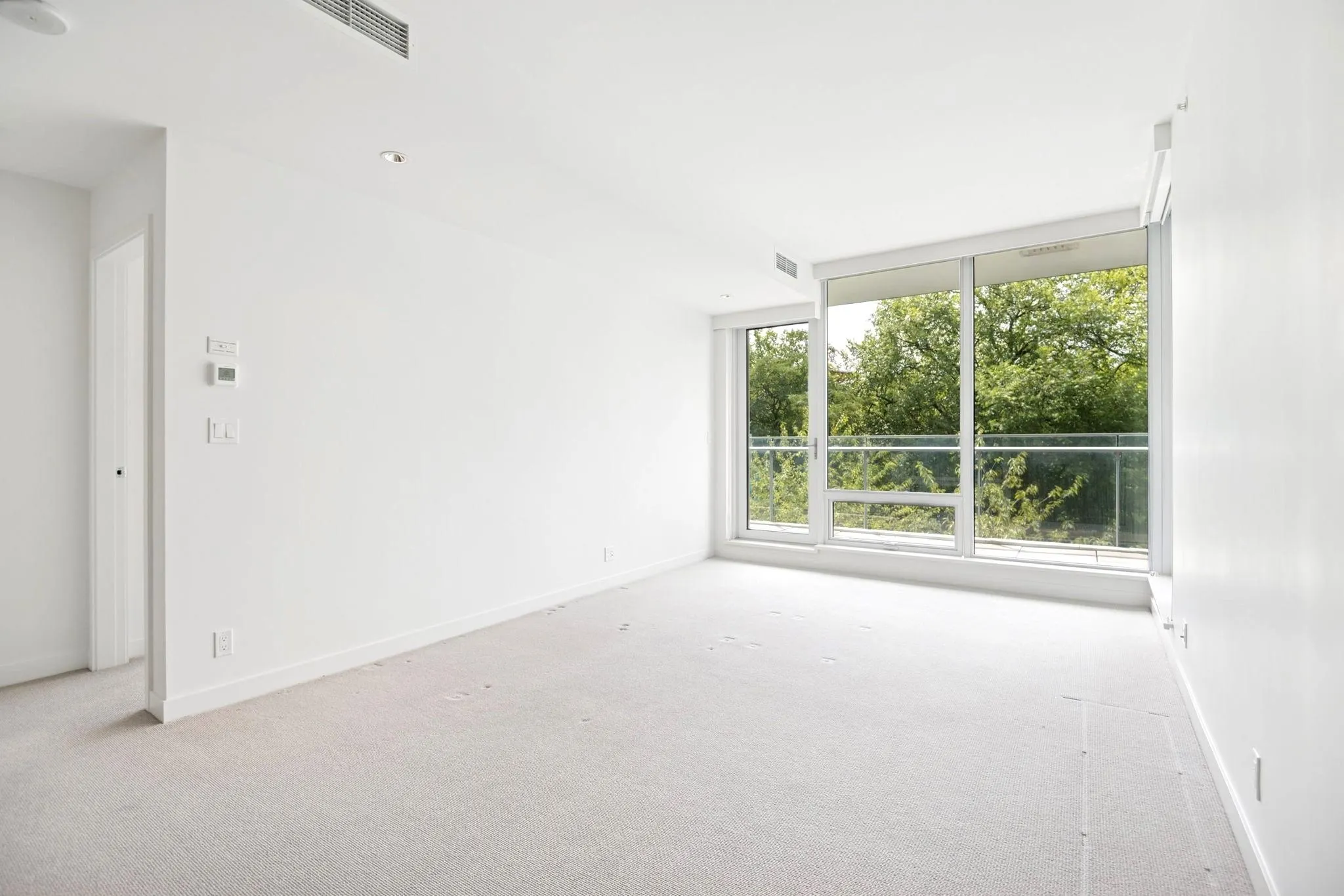 206 6611 Pearson Way
