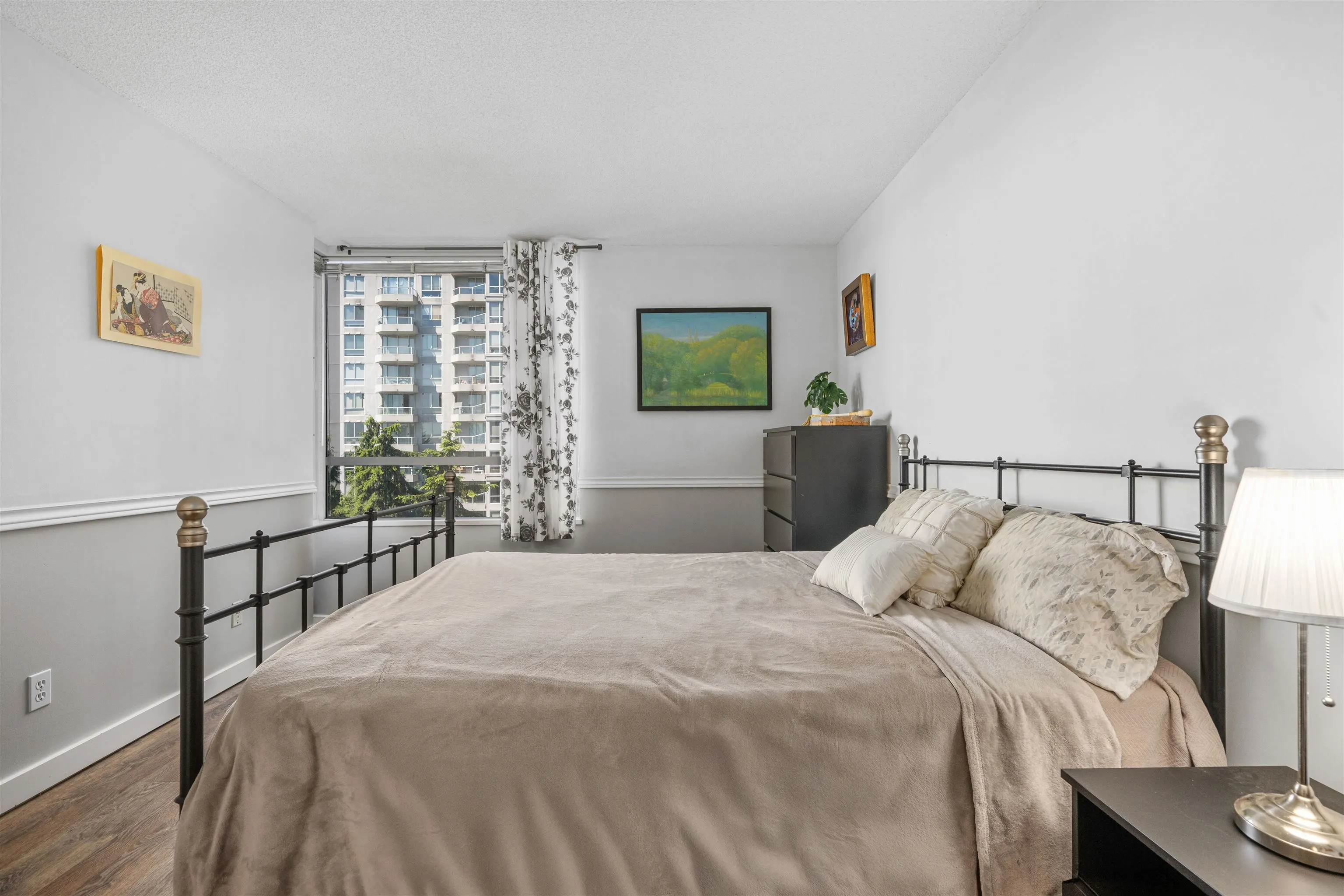 606 3061 E Kent Avenue North