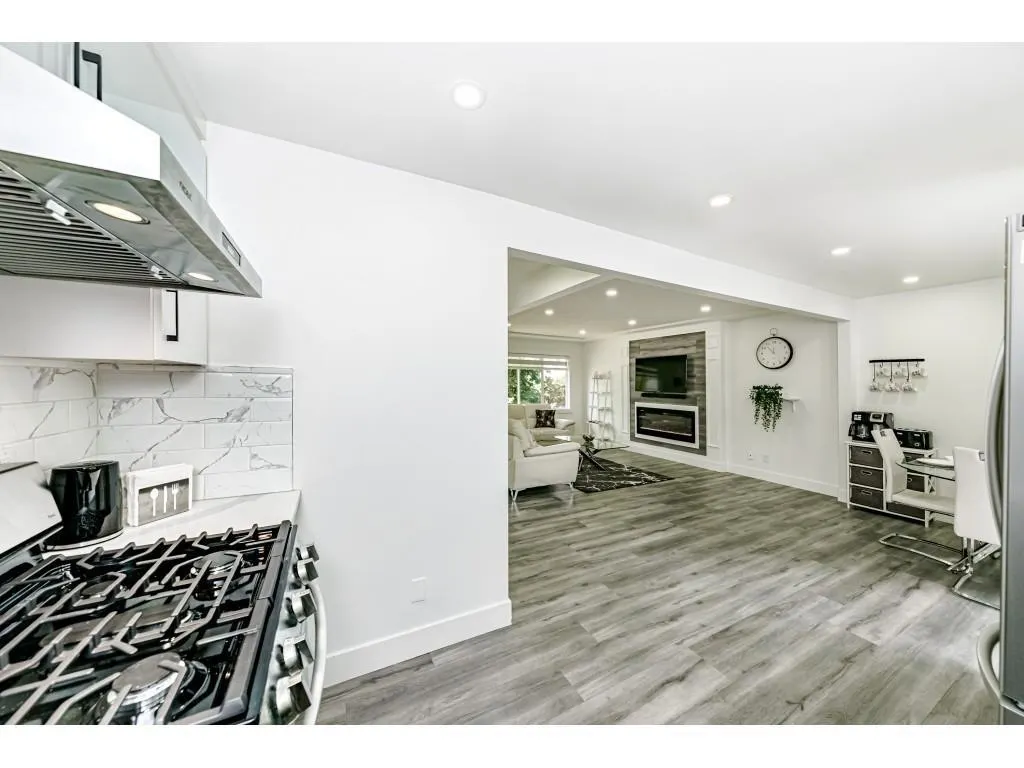 14927 Kew Drive Drive