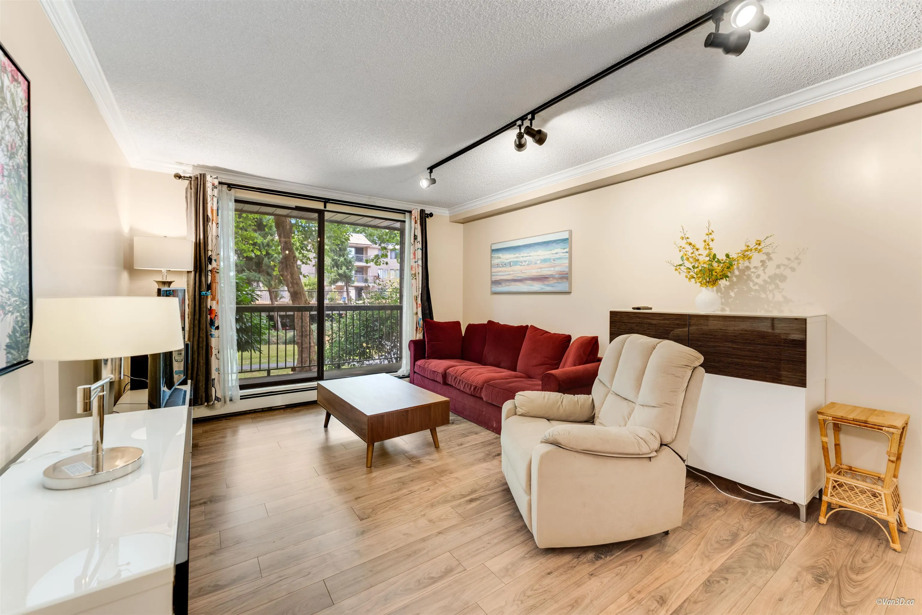 126 8460 Lansdowne Road