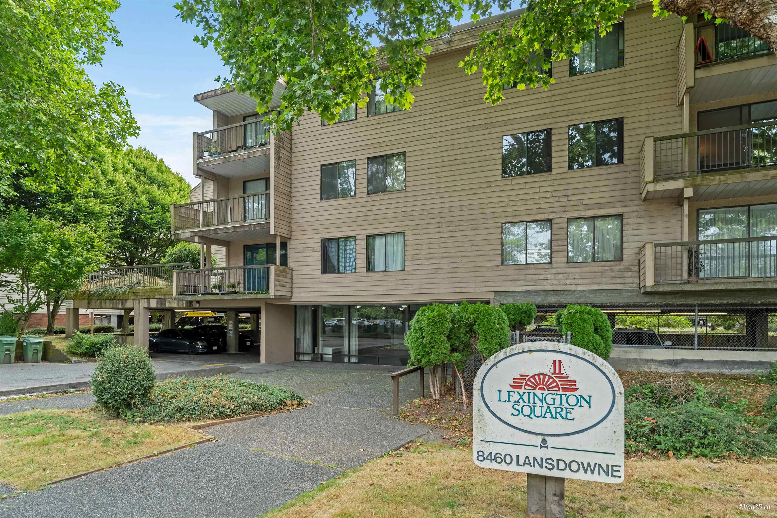 126 8460 Lansdowne Road