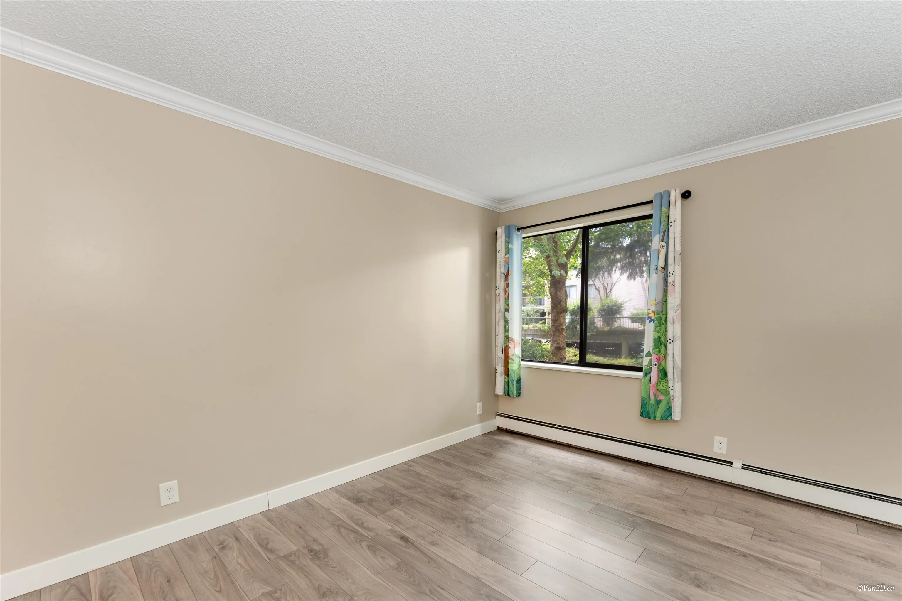 126 8460 Lansdowne Road