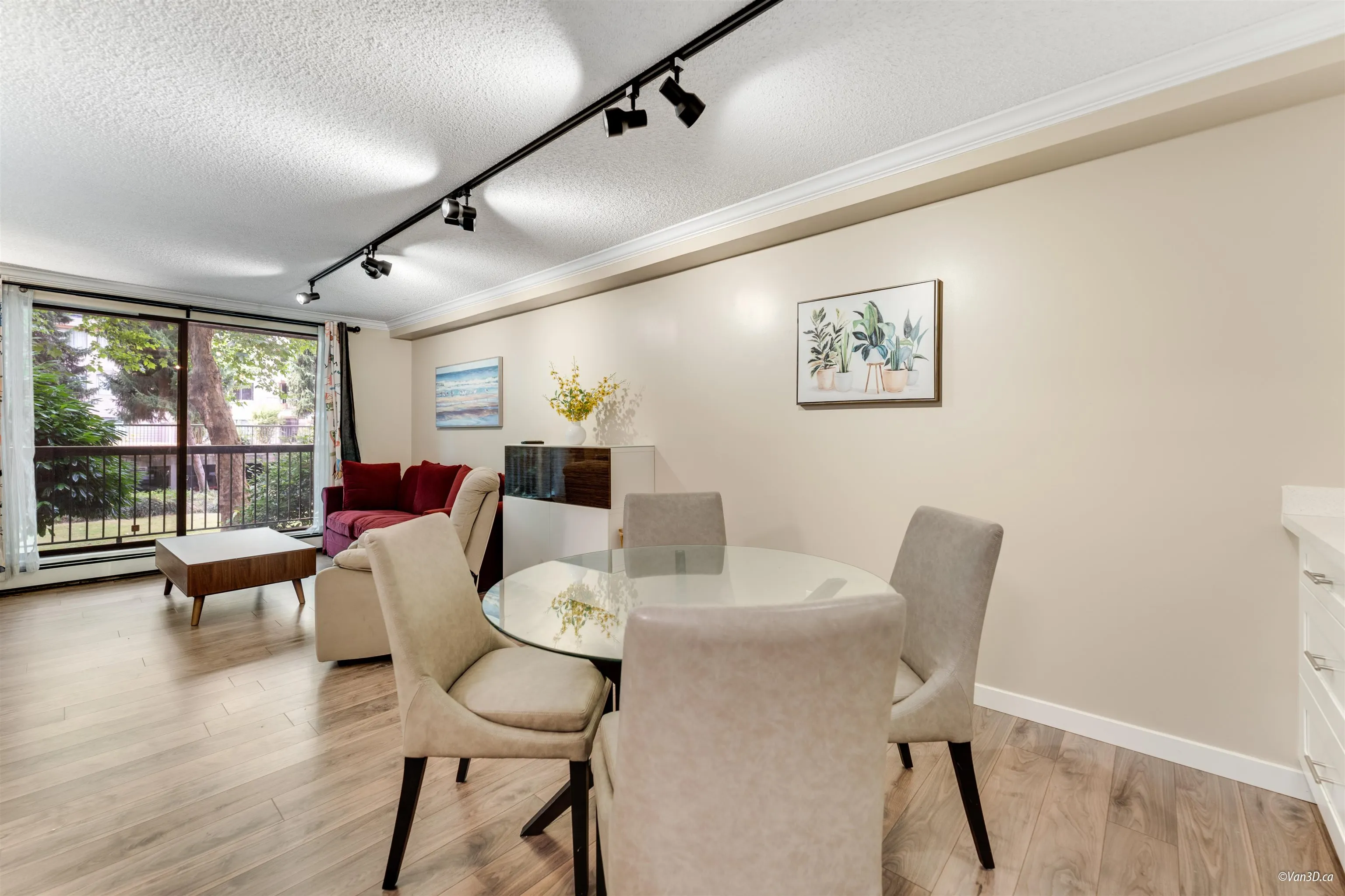 126 8460 Lansdowne Road