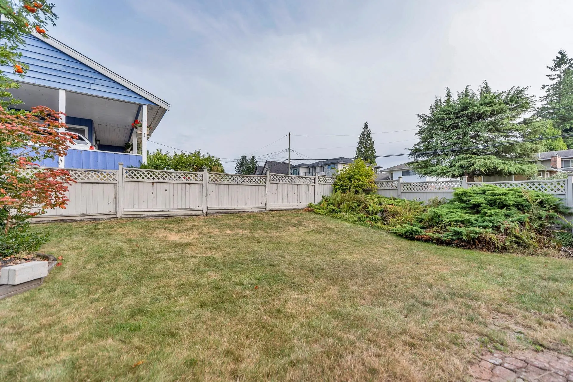 837 Poirier Street