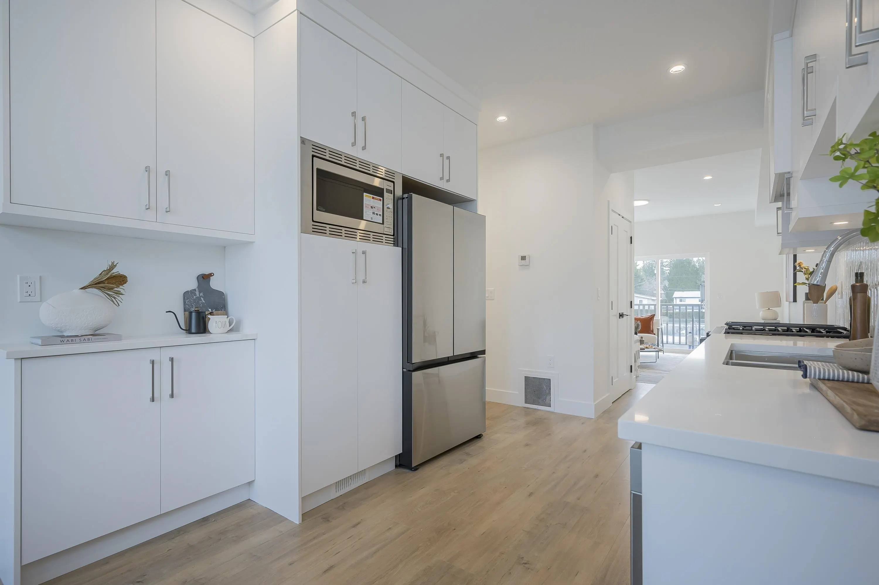 21 12770 105 Avenue