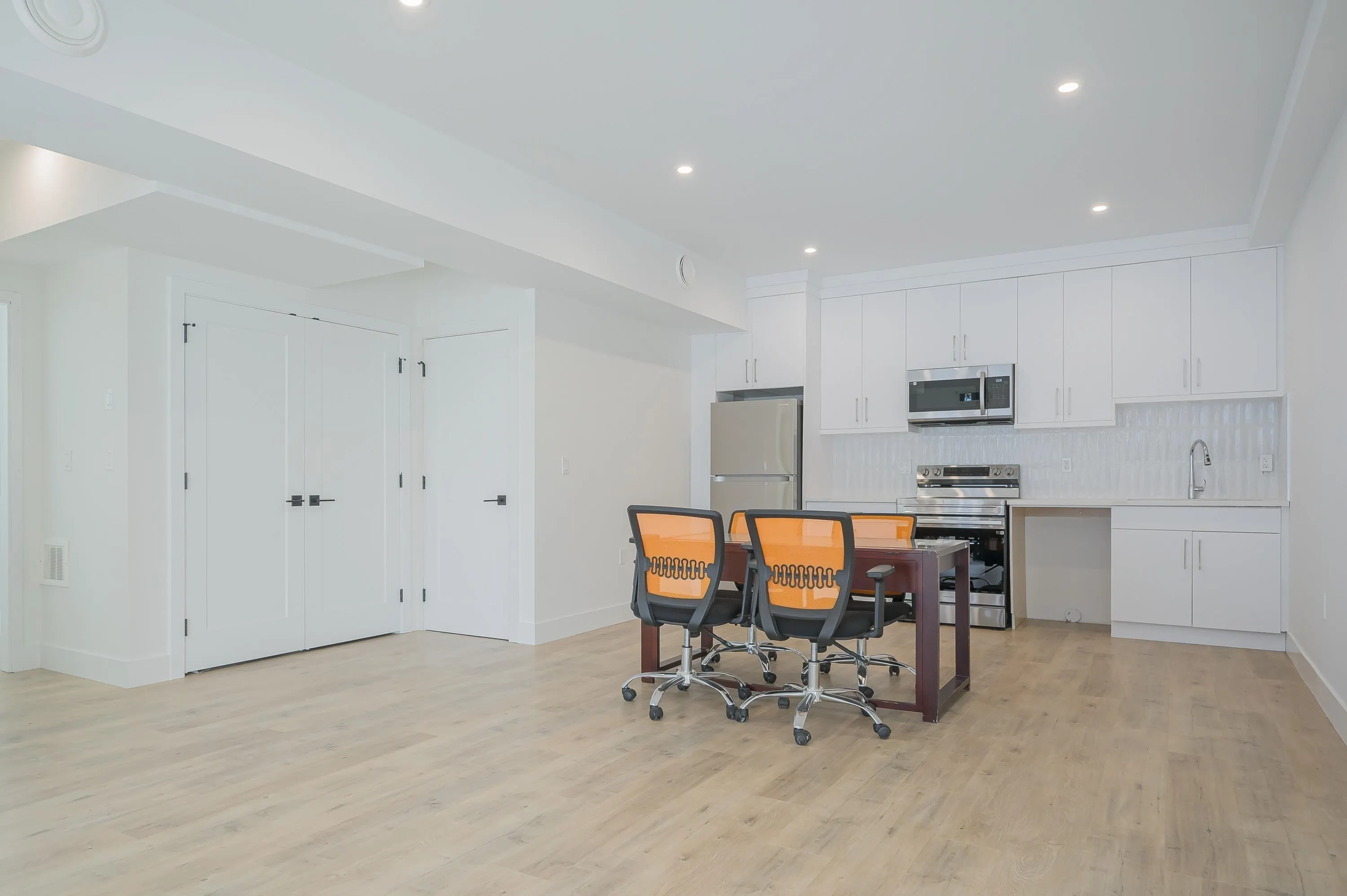 21 12770 105 Avenue